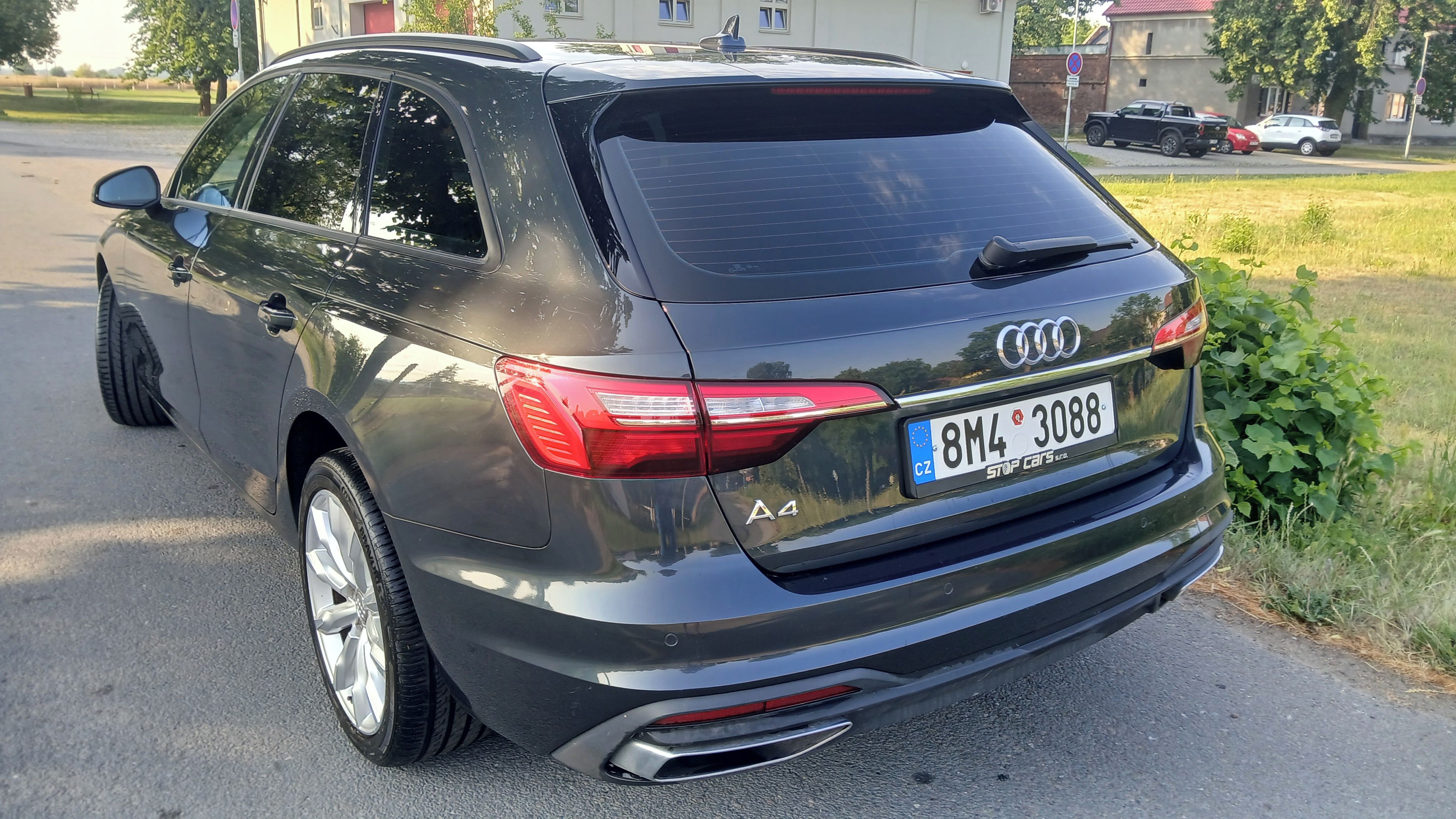 Audi A4 Avant, 2.0 NM novy model.sev - fotka 2