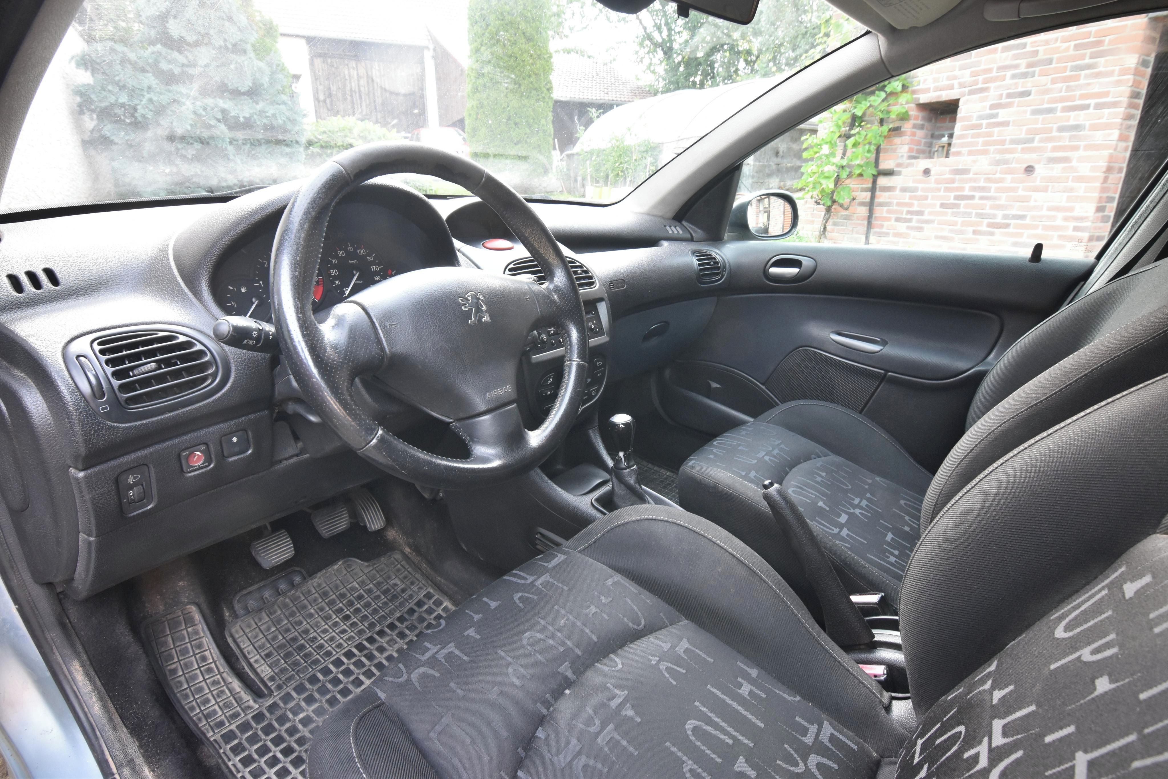 Peugeot 206, SW 2.0HDI 66kw - fotka 5