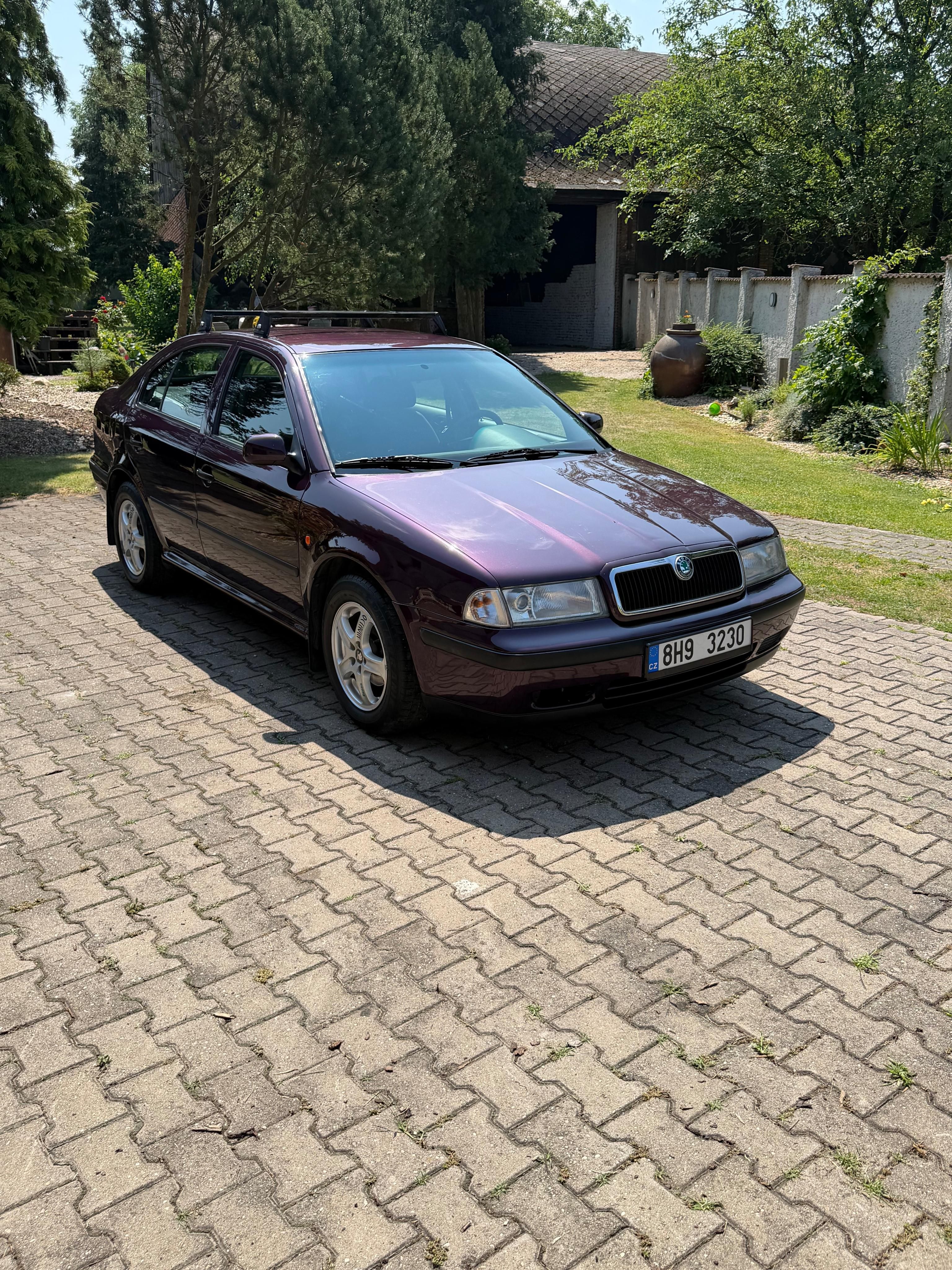 Škoda Octavia - fotka 2