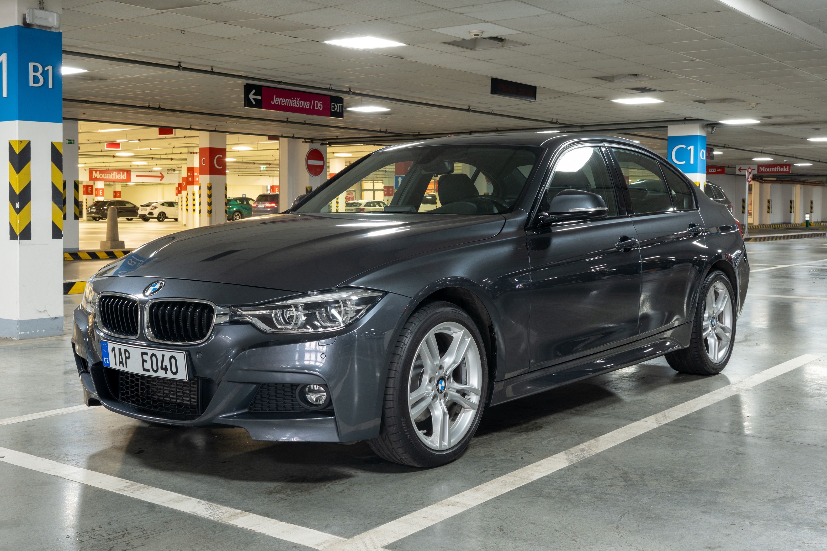 BMW Řada 3, 320d xdrive M-Paket DPH - fotka 5