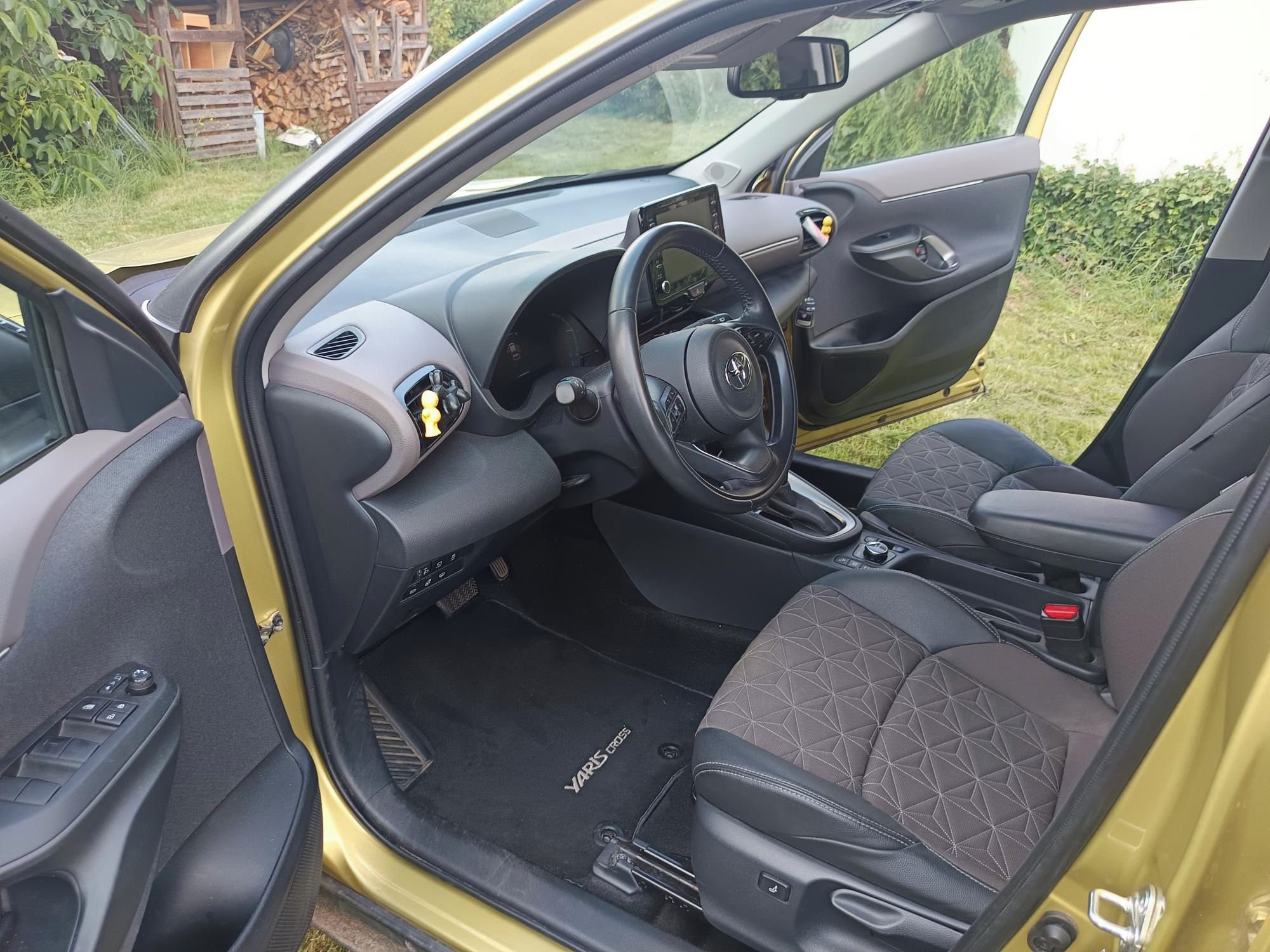 Toyota Yaris Cross, Yaris Cross 4x4x automat hybri - fotka 3
