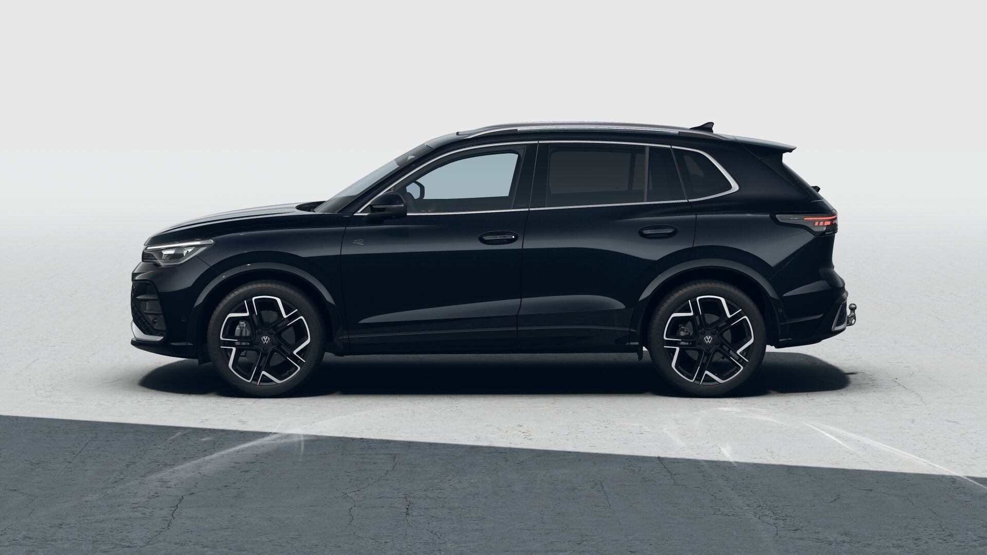 Volkswagen Tiguan, Tiguan R-Line People 2,0 TDI - fotka 2
