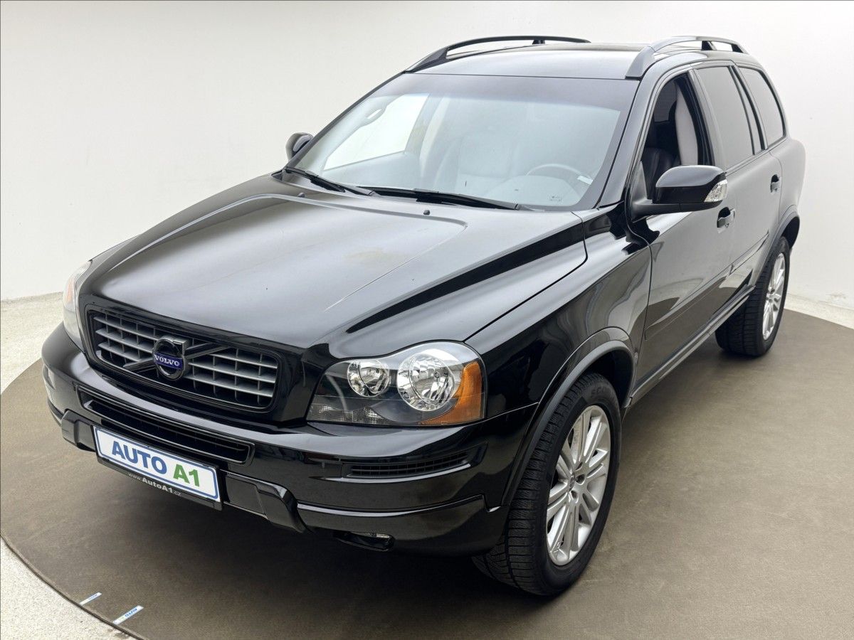 Volvo XC90, 3,2 4X4 7-MÍST KŮŽE SENZORY ČR