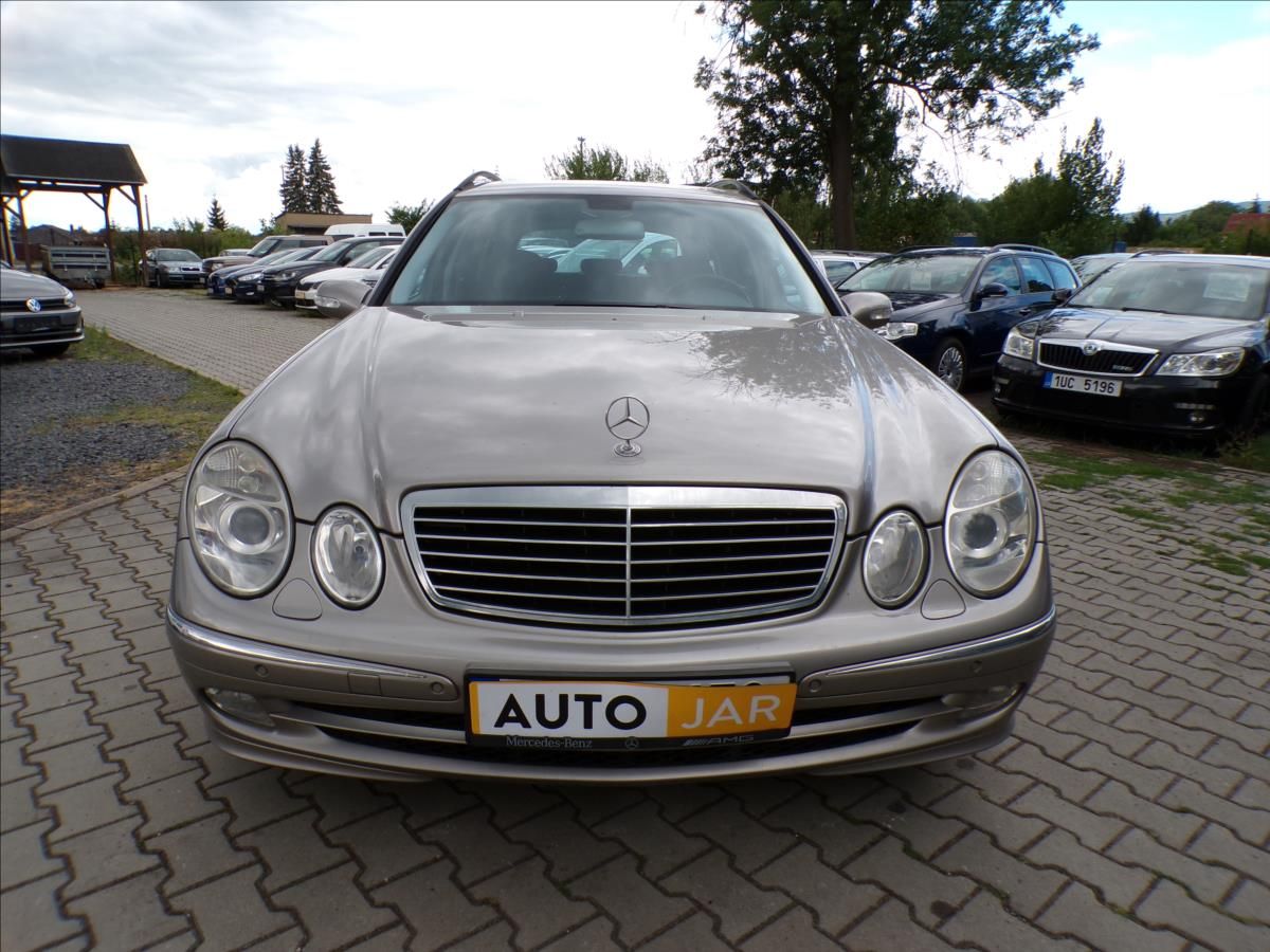 Mercedes-Benz Třídy E, 3,2   320CDI,AVANTGARDE - fotka 3