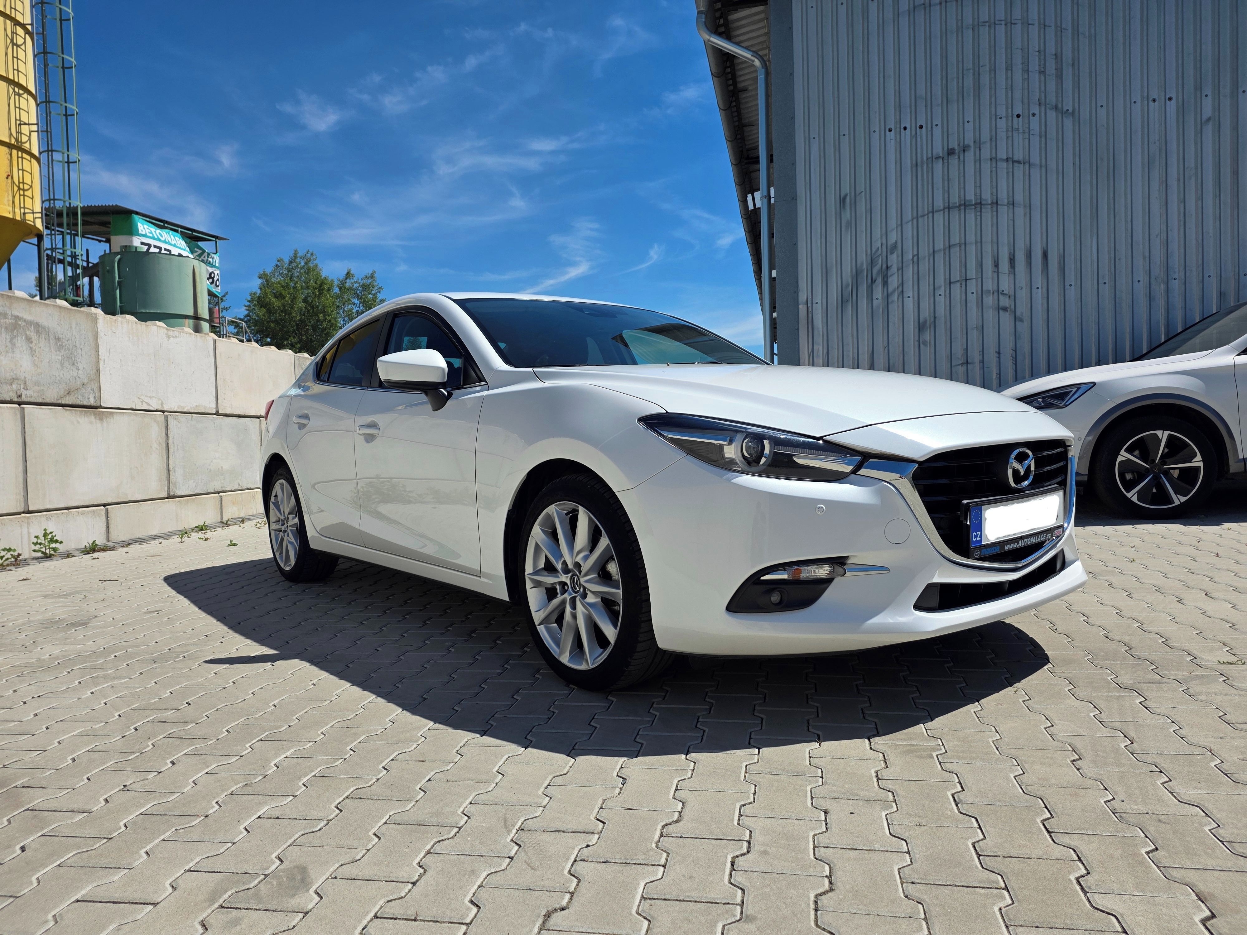 Mazda 3, 2.0 88kW REVOLUTION-jen 18.000 - fotka 2