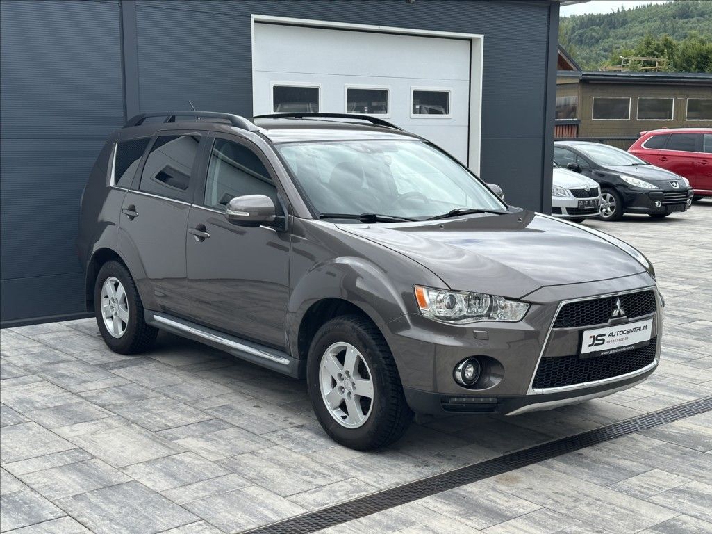 Mitsubishi Outlander, 2,2 DI-D 177PS  X-Tra - fotka 5