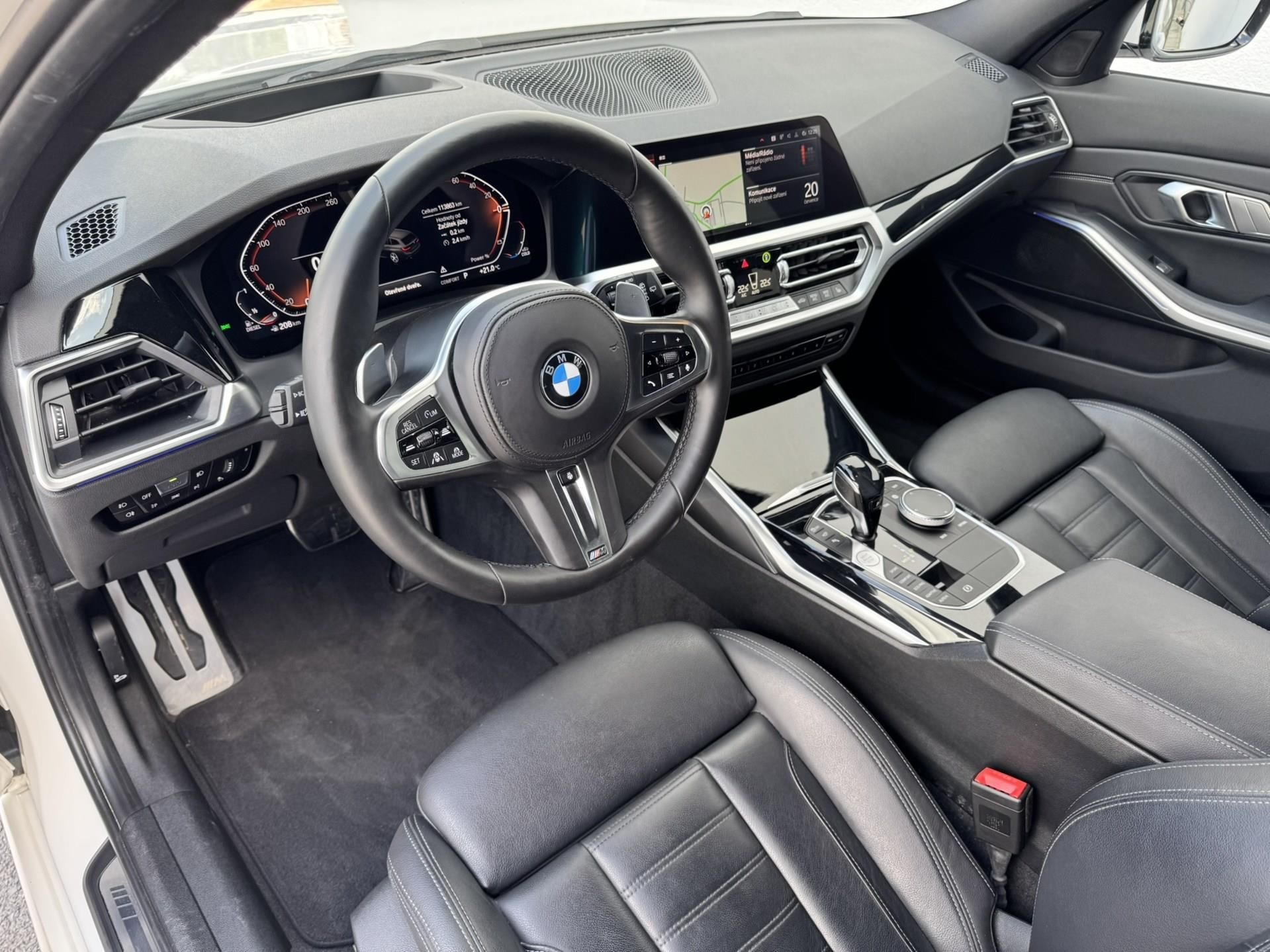 BMW Řada 3, 330d xDrive Touring Mpaket - fotka 5