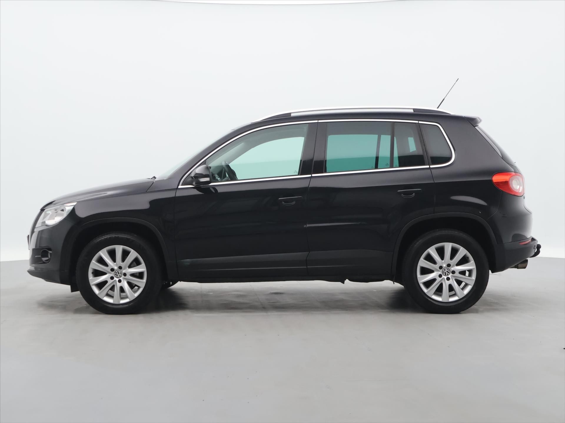 Volkswagen Tiguan, 2,0 TDI Sport & Style Tažné - fotka 4