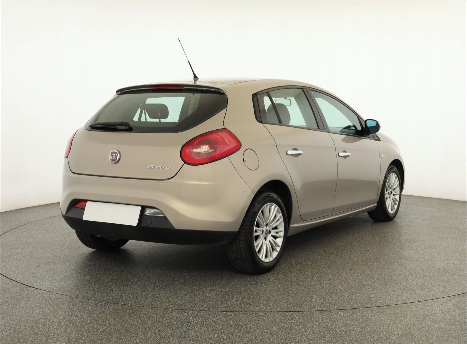 Fiat Bravo, 1.4 16V, po STK, jezdí dobře - fotka 5