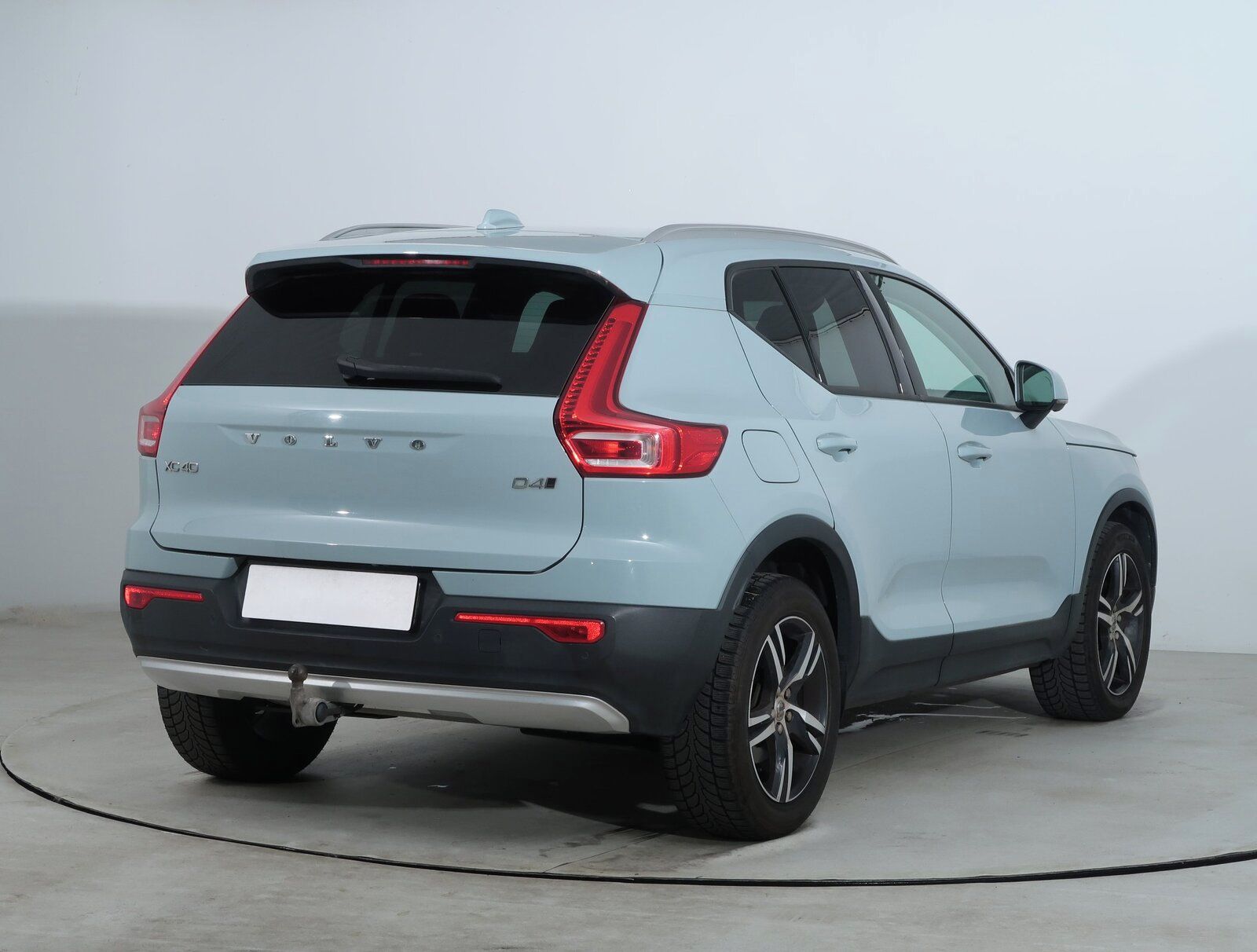 Volvo XC40, D4 AWD, 4X4, Automat - fotka 5