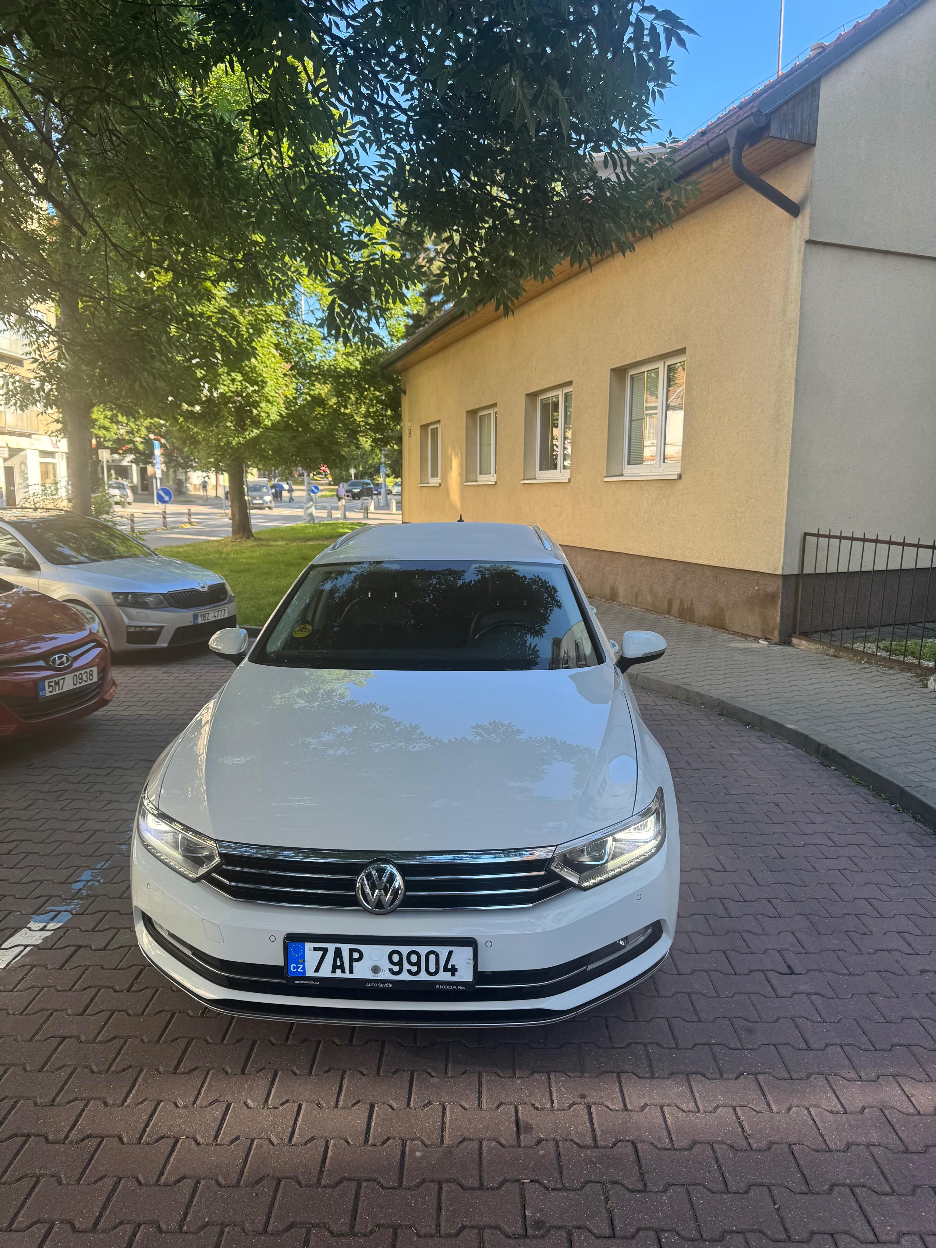 Volkswagen Passat, 2.0 TDI - fotka 4