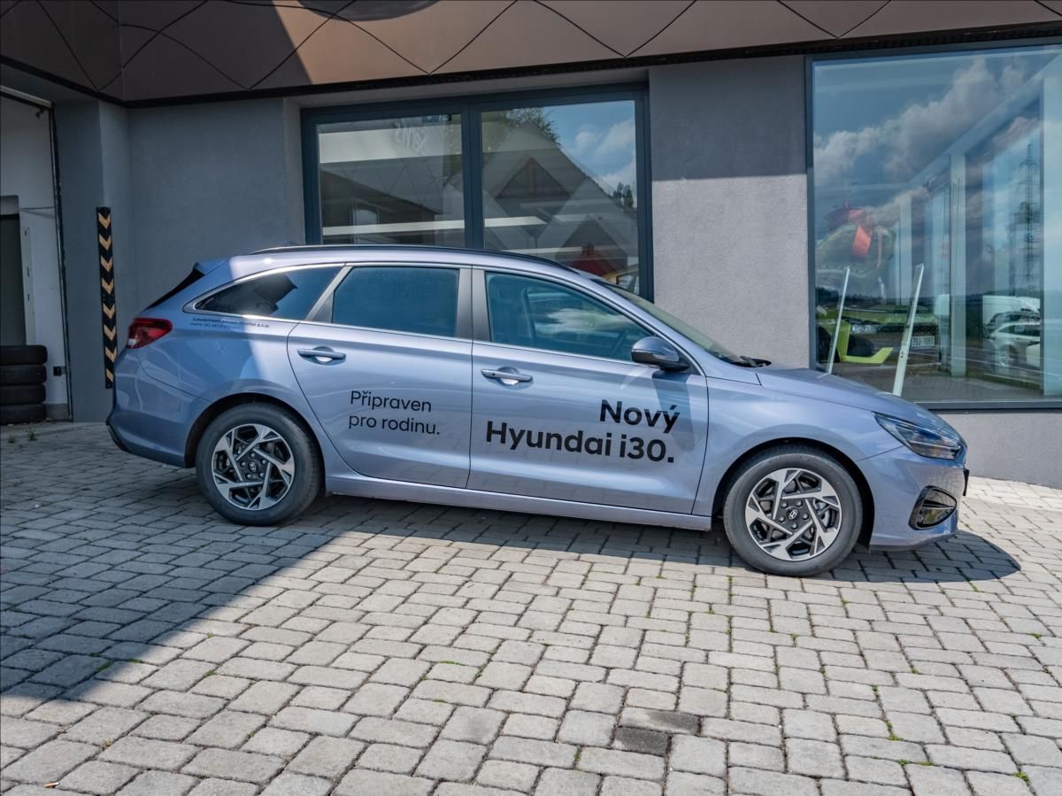 Hyundai i30, WG 1,6TGDI DCT STYLE - fotka 3
