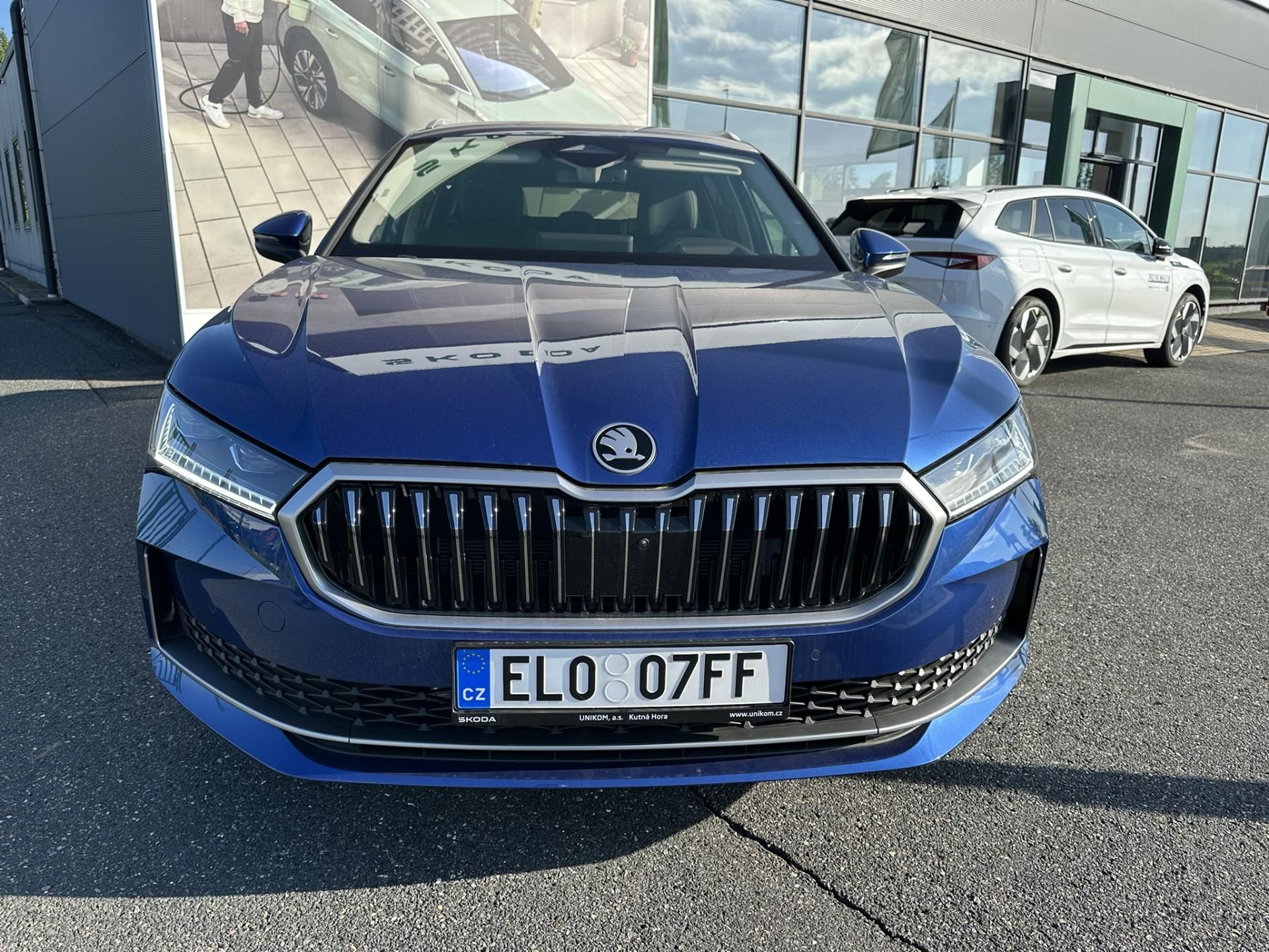Škoda Superb, Laurin a Klement, iV - fotka 2