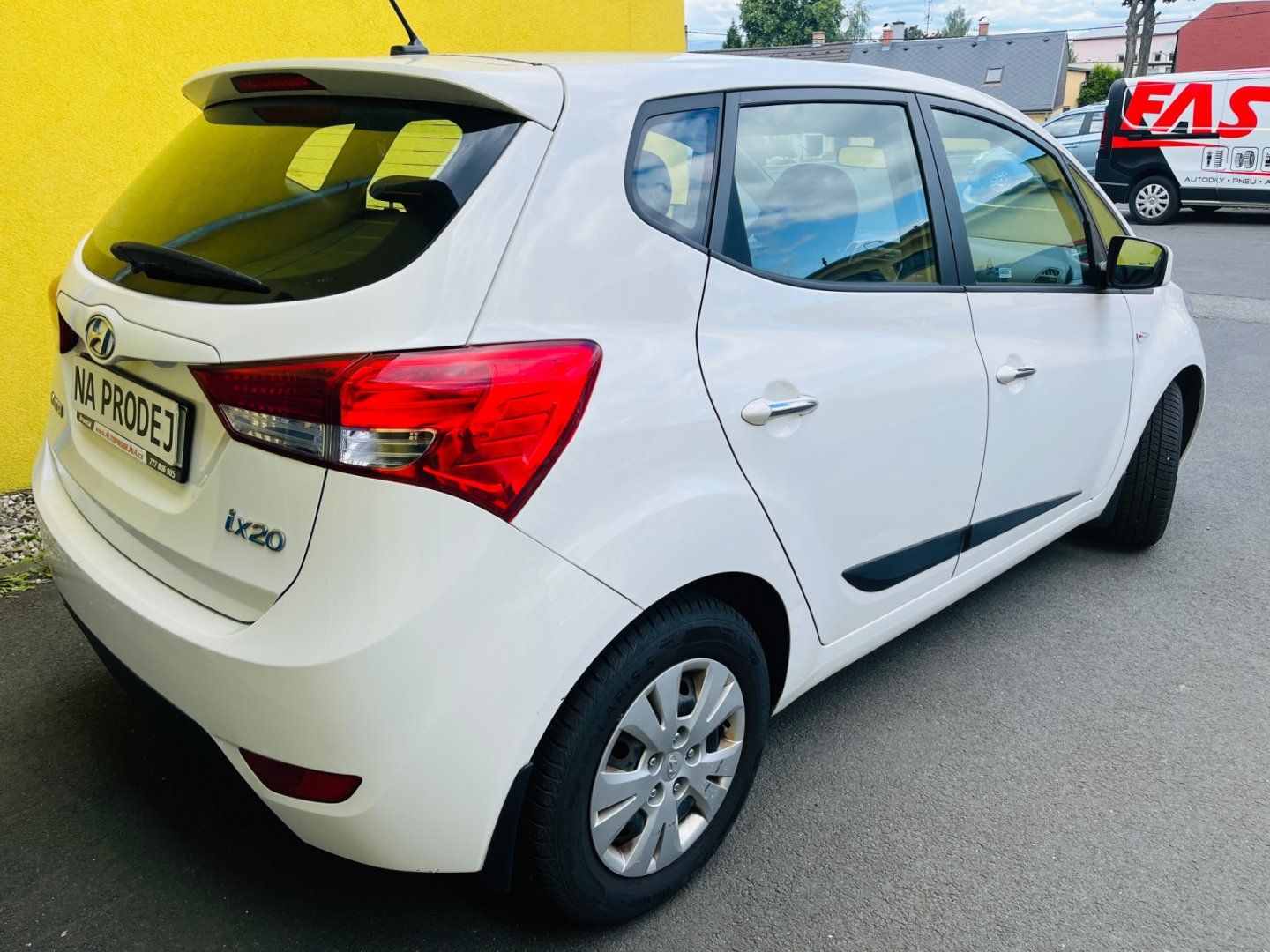 Hyundai ix20, 1.4 i BENZÍN NAJETO JEN 58 TIS - fotka 6