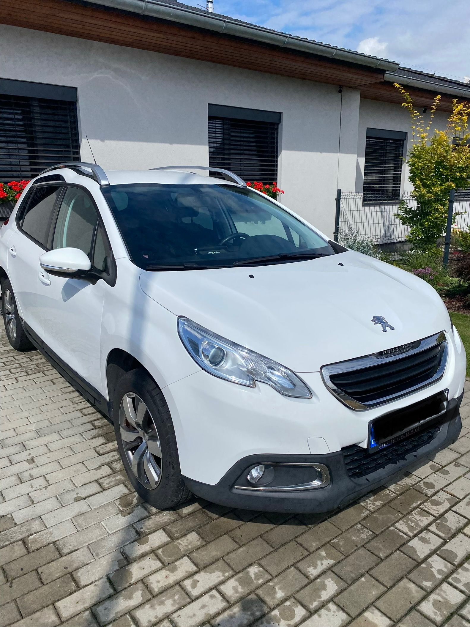 Peugeot 2008, Peugeot 2008, servisováno