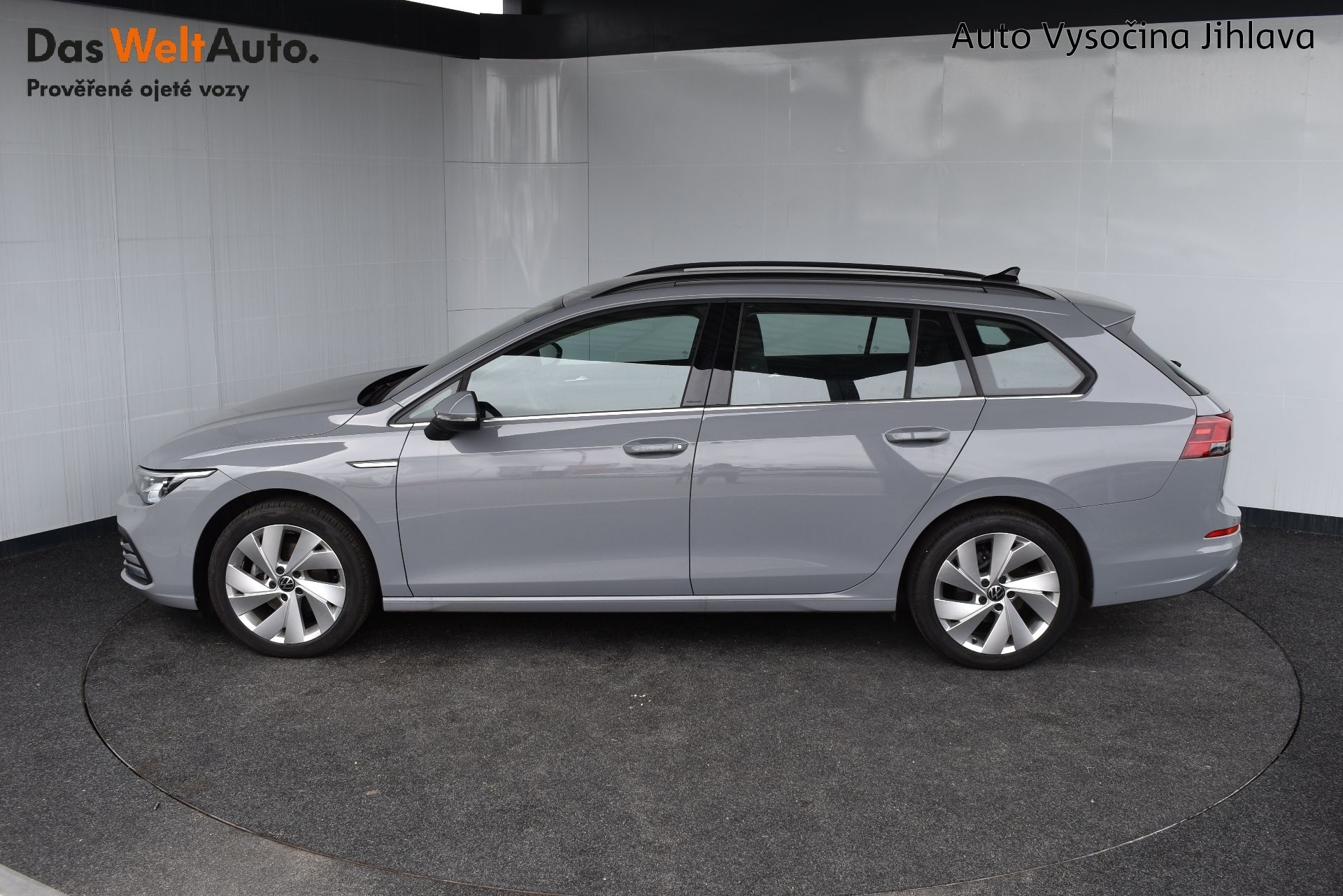 Volkswagen Golf, 1.5TSI 96kW STYLE,Manuál,LED - fotka 3