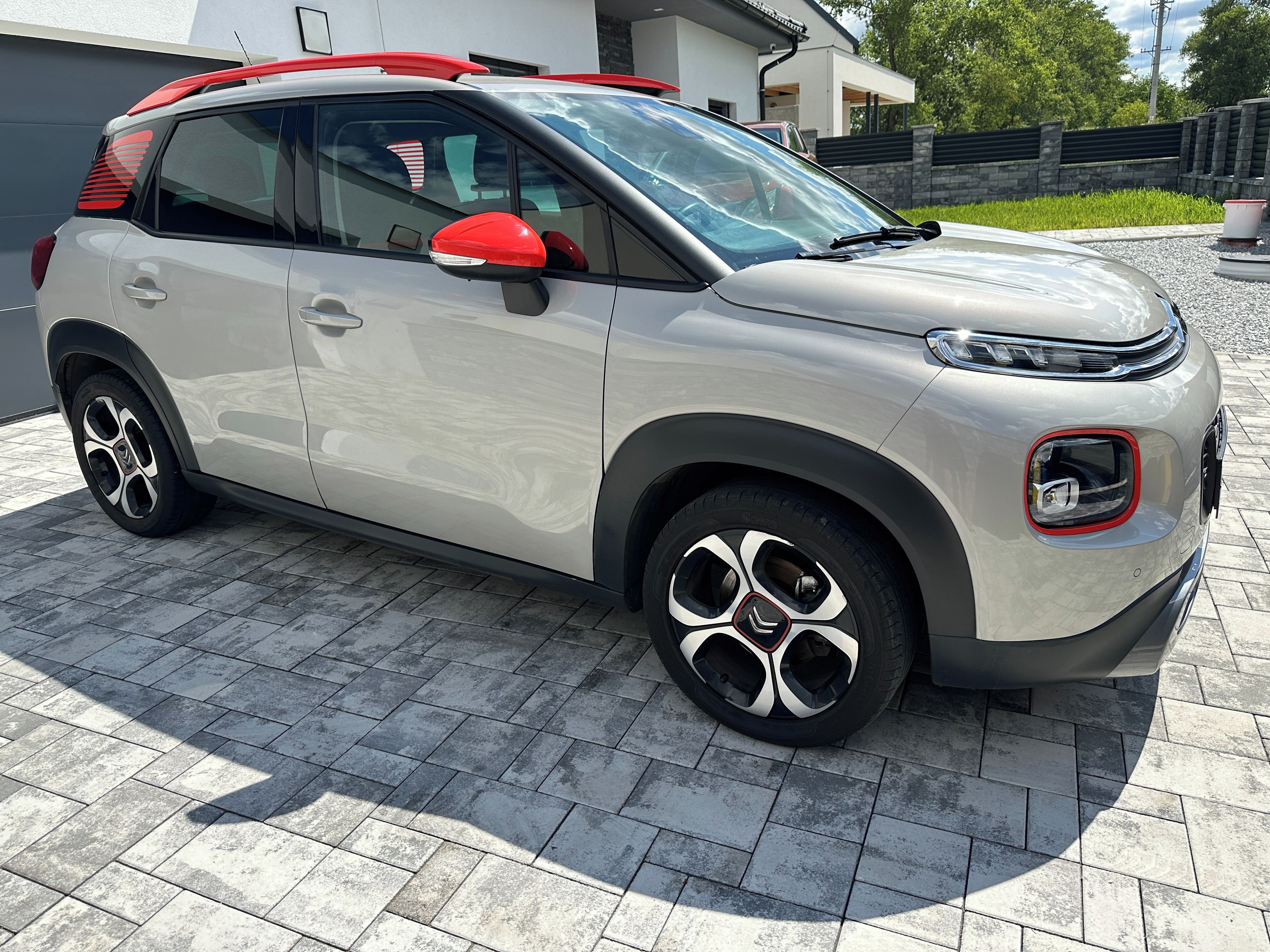 Citroën C3 Aircross, 1,2 PT 96 kW SHINE-KAMERA,NAVI - fotka 4