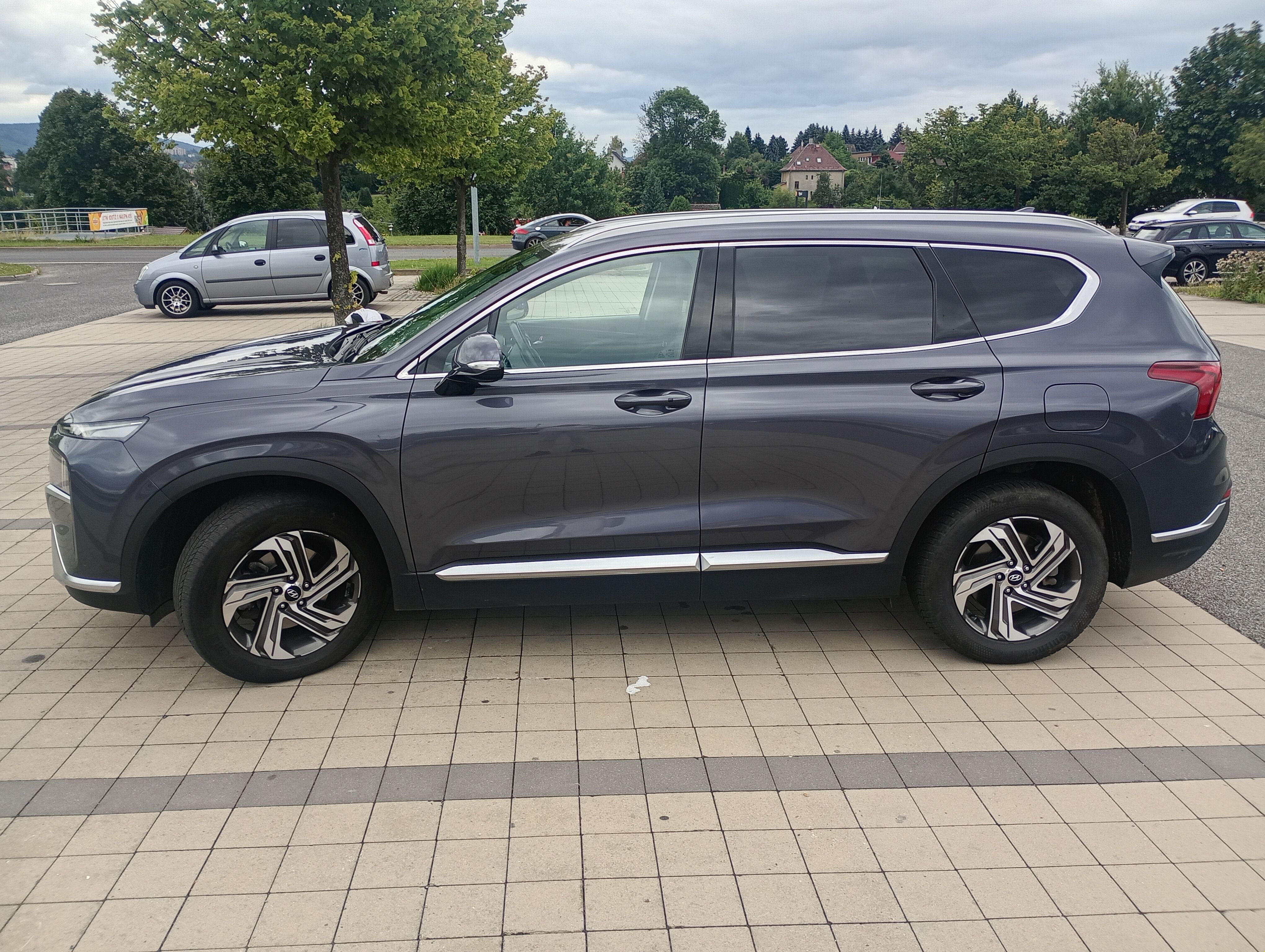 Hyundai Santa Fe, 2.2 CRDI, Aut,4x4, DPH, záruka - fotka 4