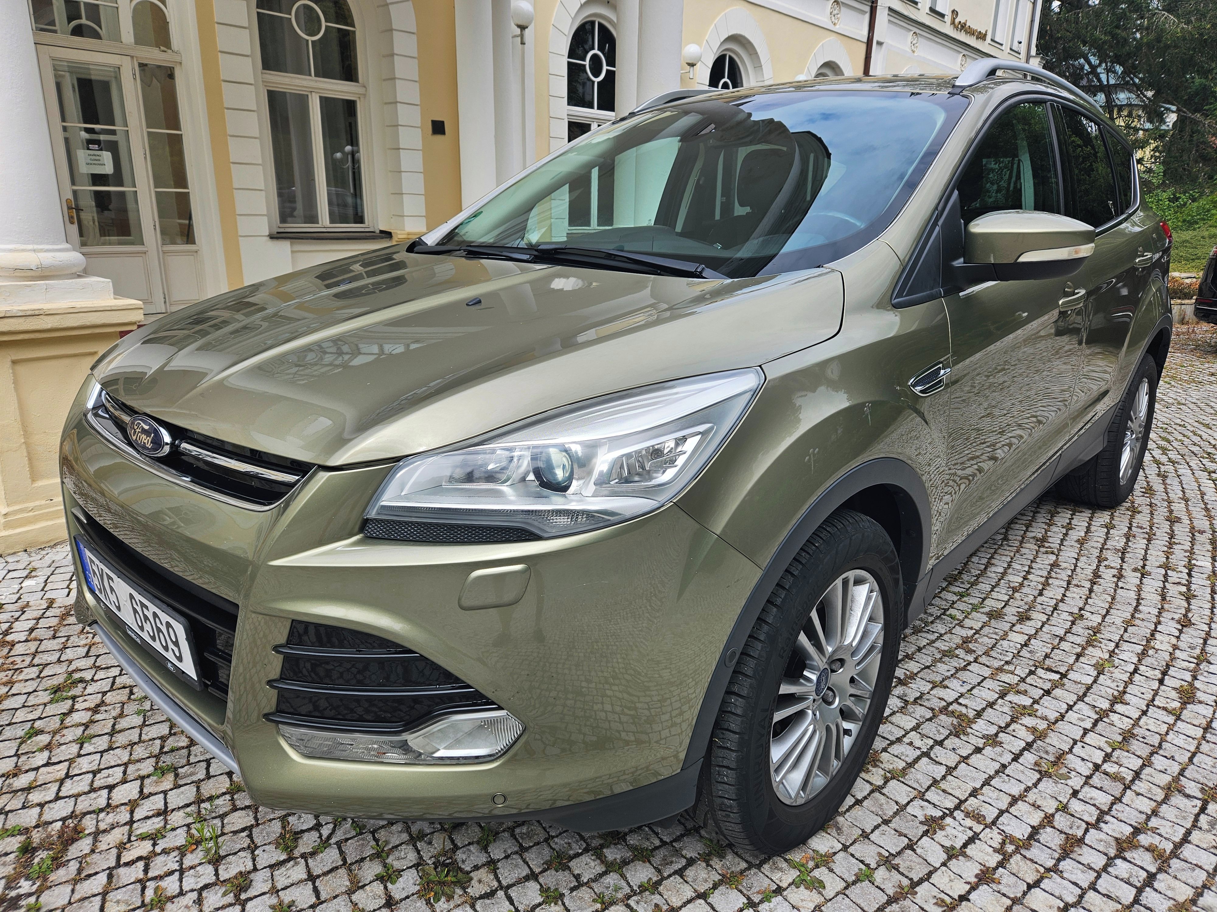 Ford Kuga, Titanium Automat 4x4 134000 km - fotka 5