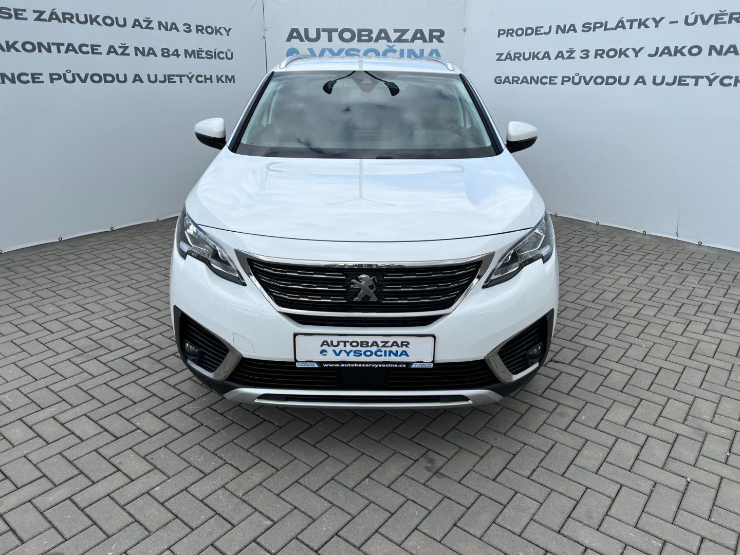 Peugeot 5008, 1.2PT 96kW A/T! 7míst! Allure! - fotka 2