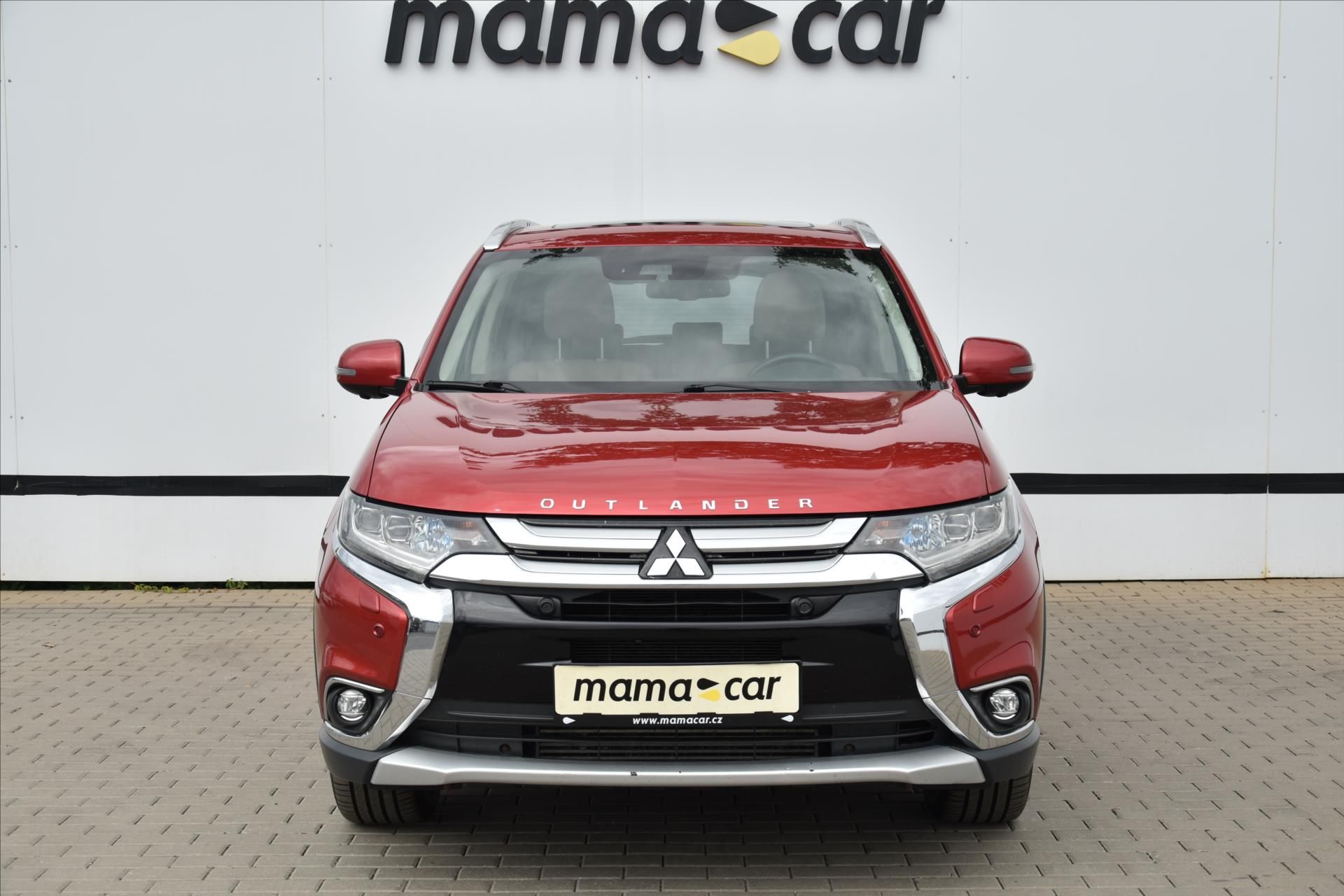 Mitsubishi Outlander, 2.2DI-D 110kW 4WD A/T 7MÍST ČR - fotka 2