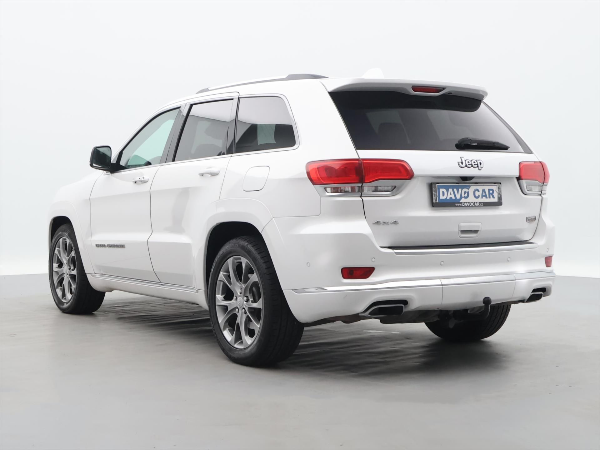 Jeep Grand Cherokee, 3,0 V6 184kW Summit 4WD PANO - fotka 5