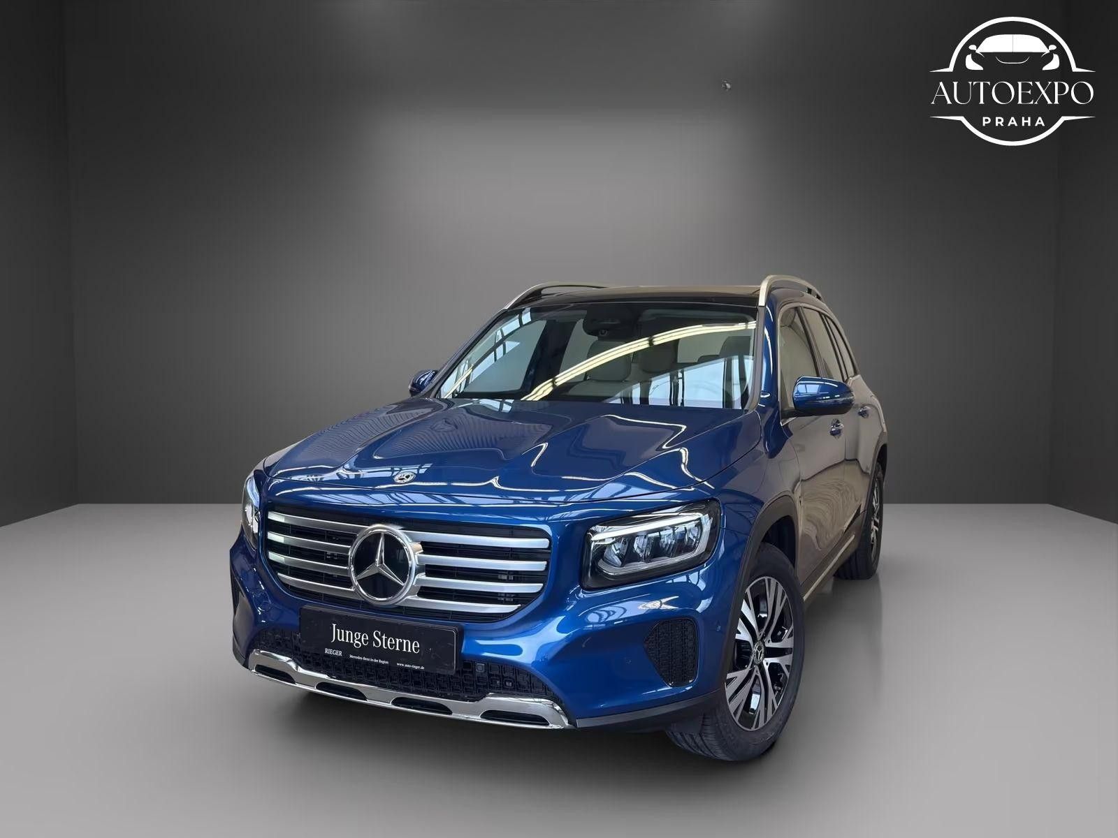 Mercedes-Benz GLB, 220 4Matic*PANORAMA*TAŽNÉ - fotka 2