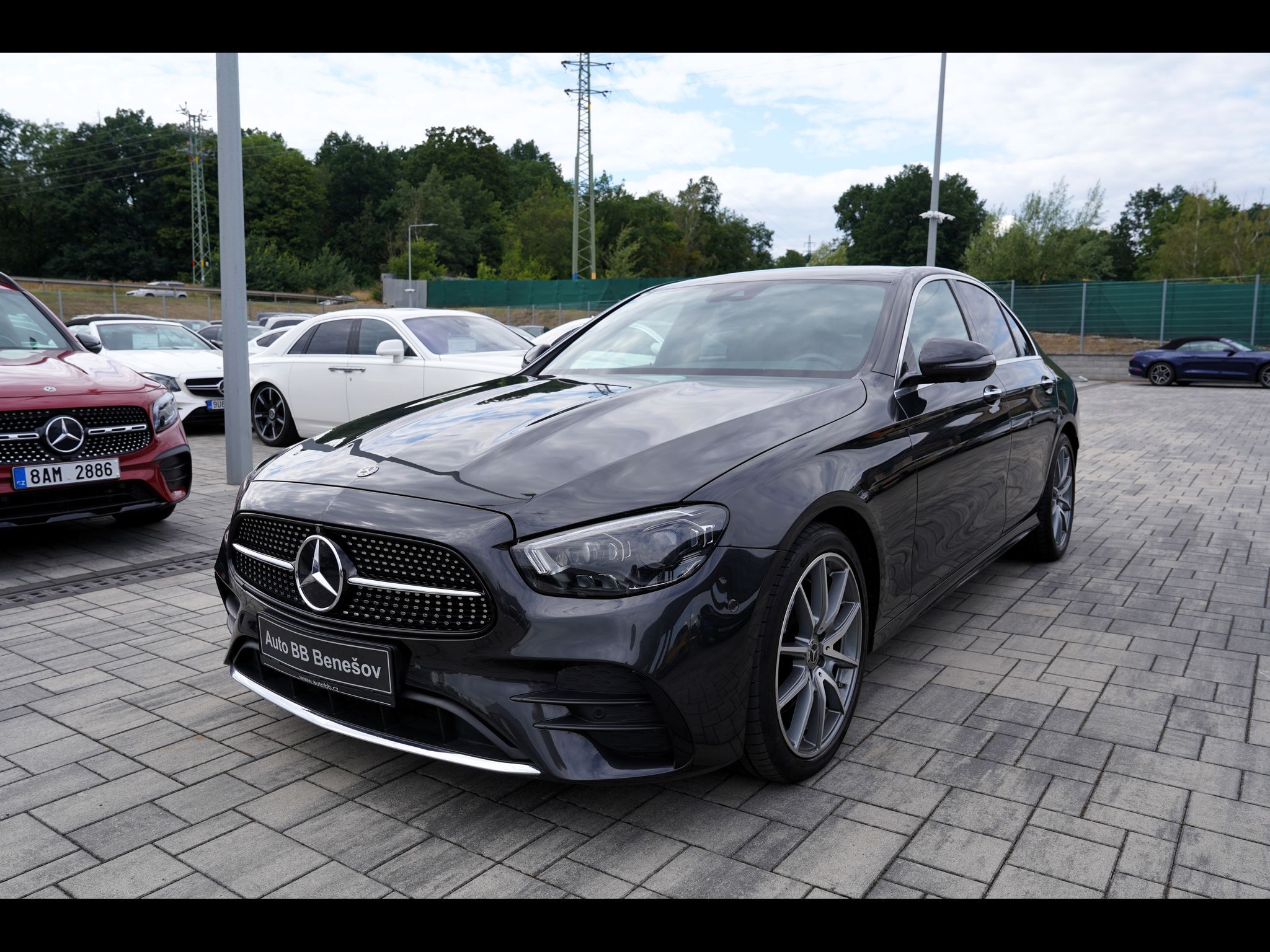 Mercedes-Benz Třídy E, E 200 4Matic AMG/LED/360/ČR - fotka 2