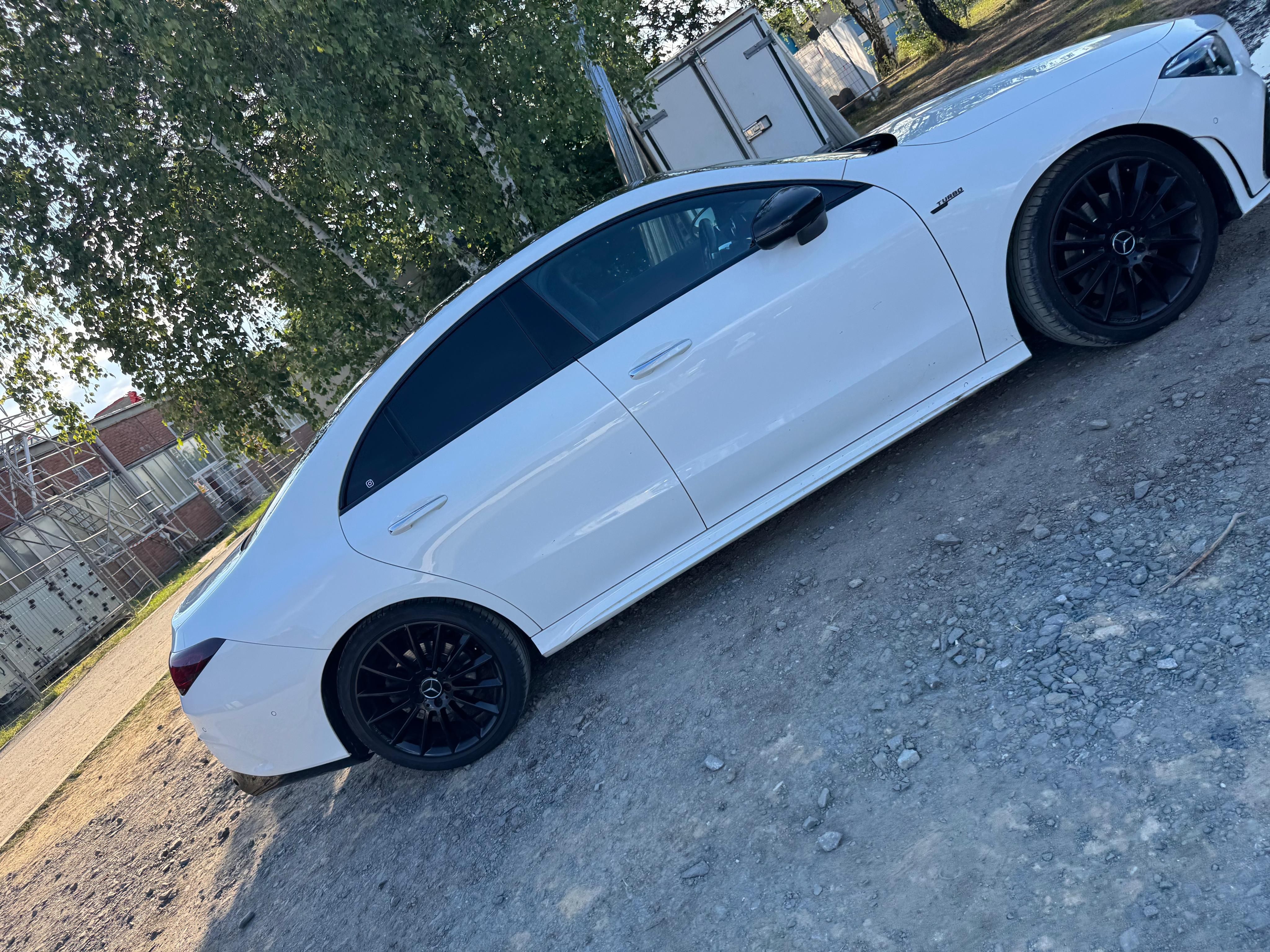 Mercedes-Benz CLA, Cla 220 AMG packet 4matic - fotka 6
