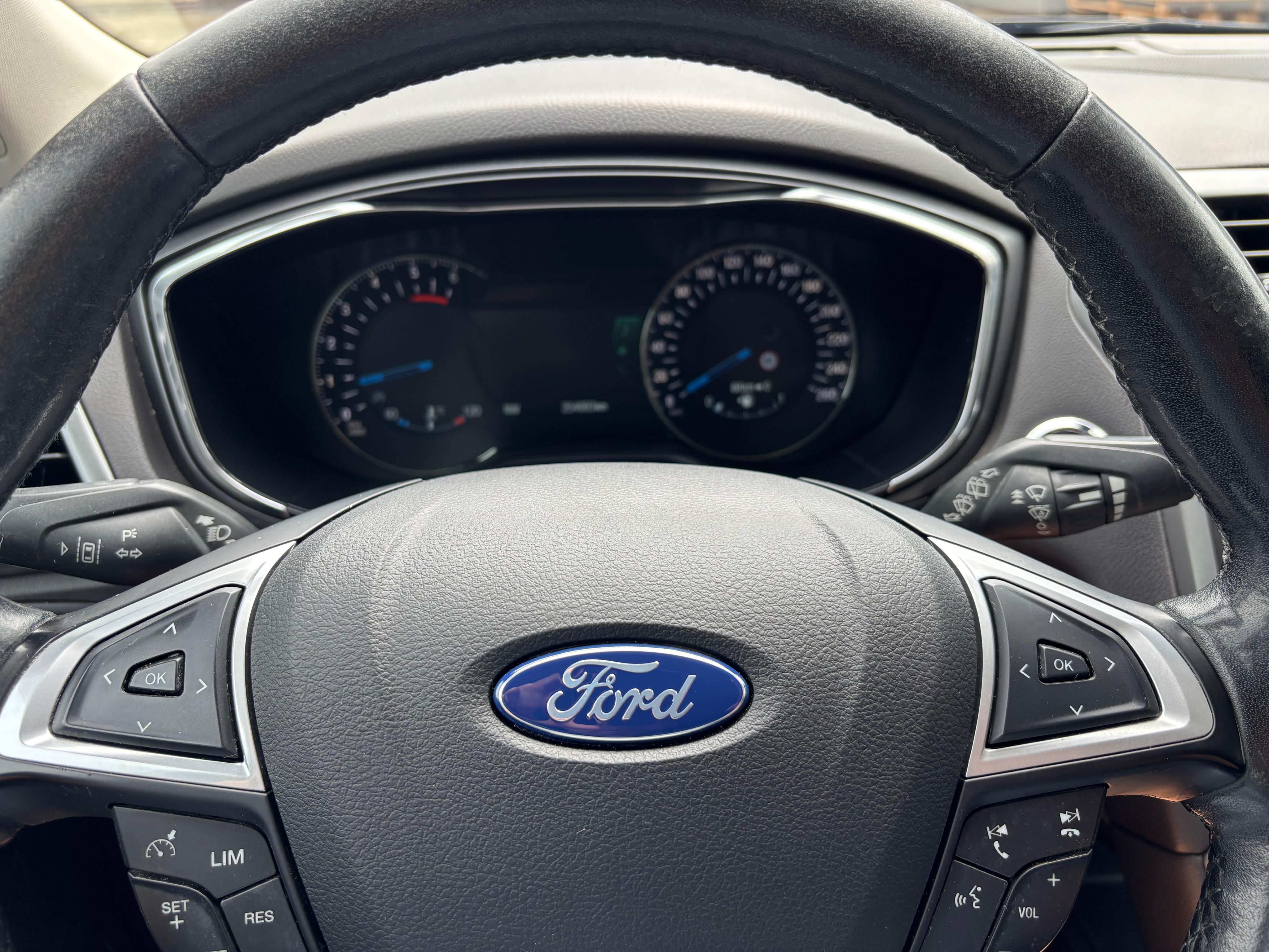 Ford Mondeo - fotka 5