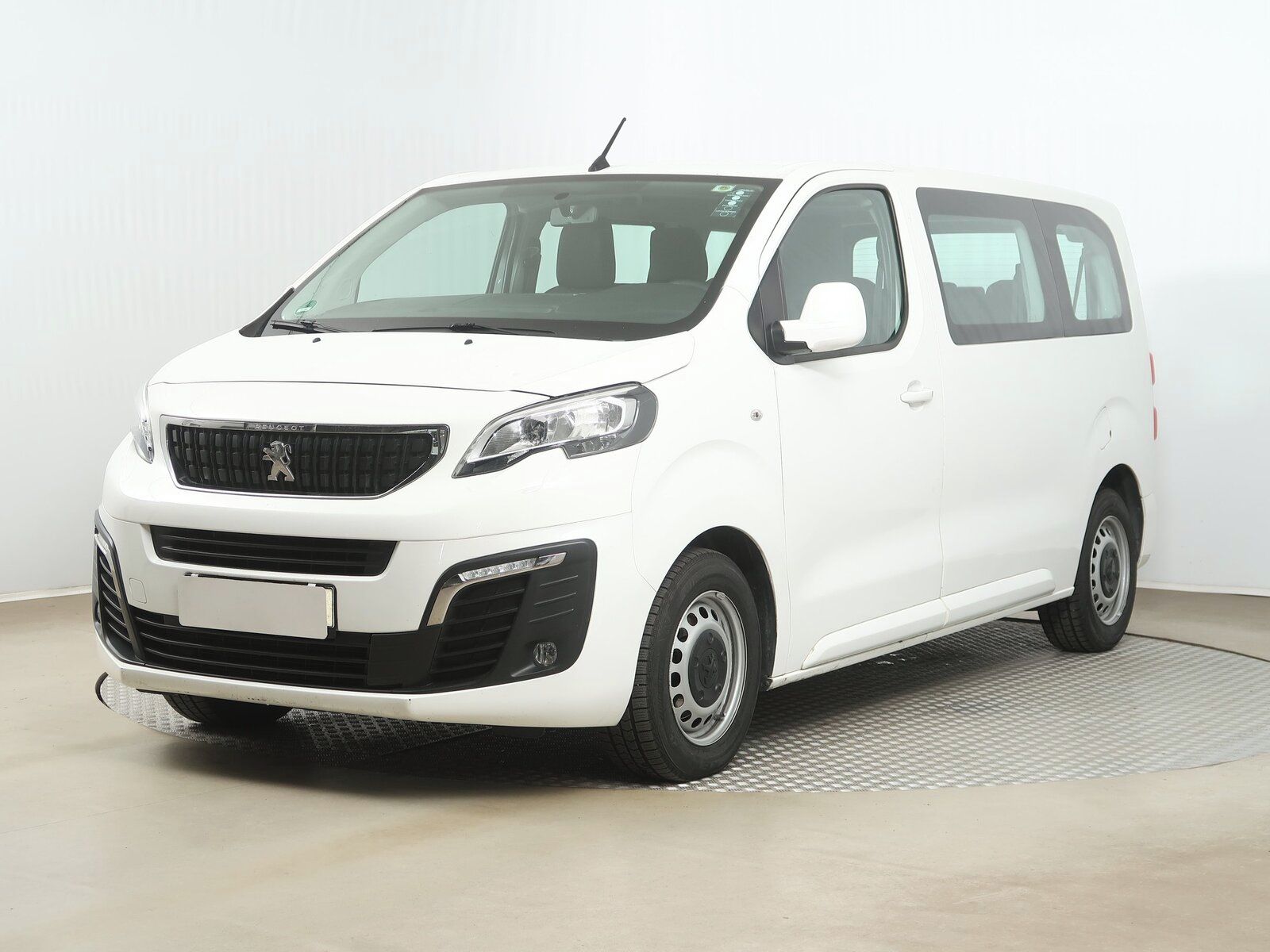 Peugeot Expert, 2.0 BlueHDi, Bus, 9Míst, ČR - fotka 2