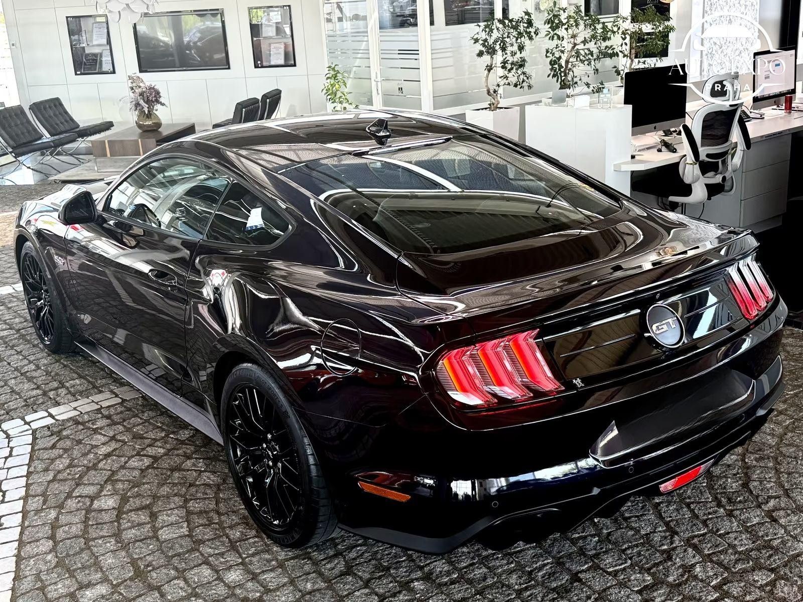 Ford Mustang, GT - fotka 6