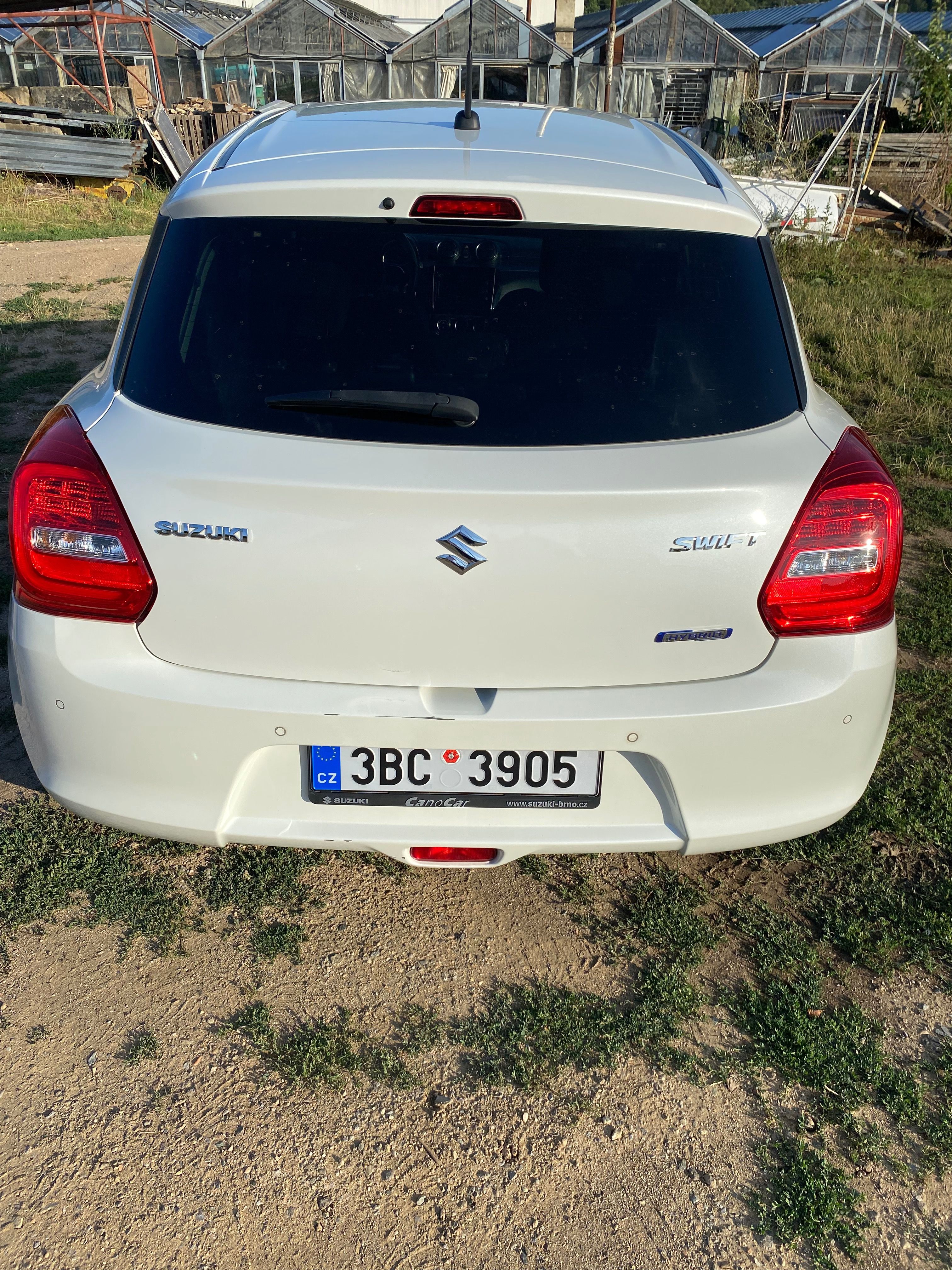 Suzuki Swift, 1.2 HYBRID - fotka 4