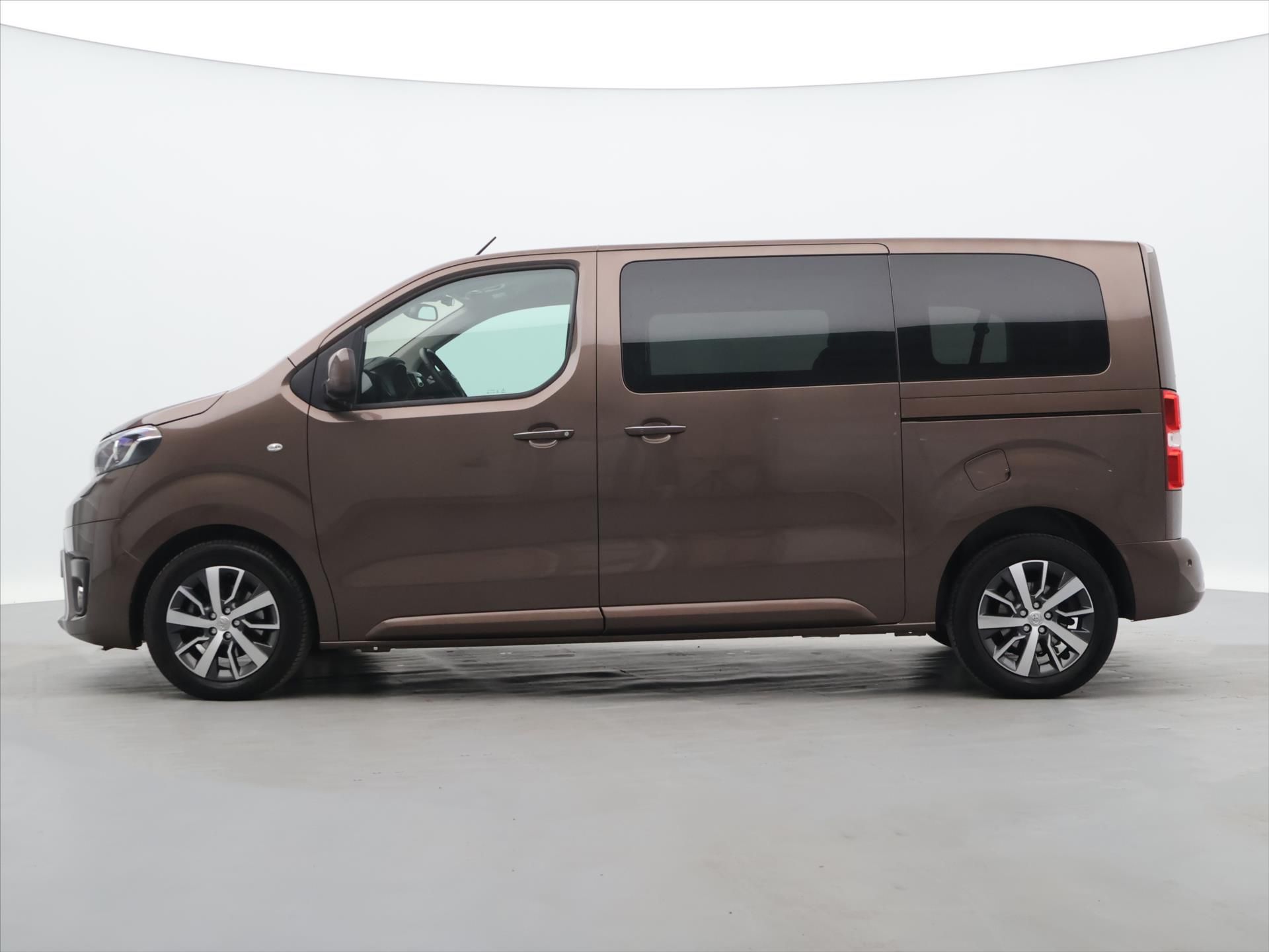 Toyota Proace, 2,0 TDI 130 kW Serv. Kniha CZ - fotka 4