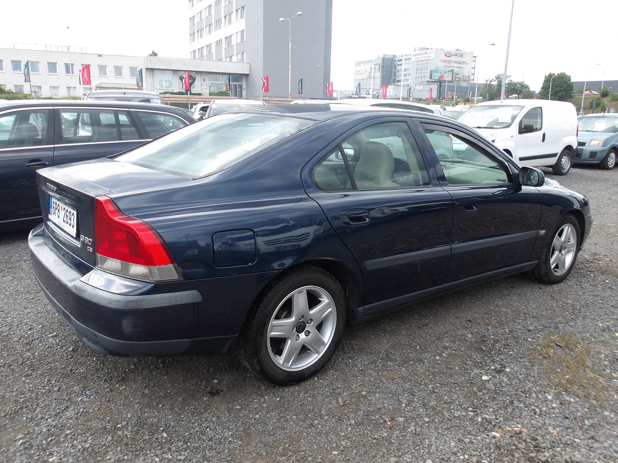 Volvo S60, 2,4D JEZDÍ DOBŘE ! PĚKNÝ ! - fotka 3