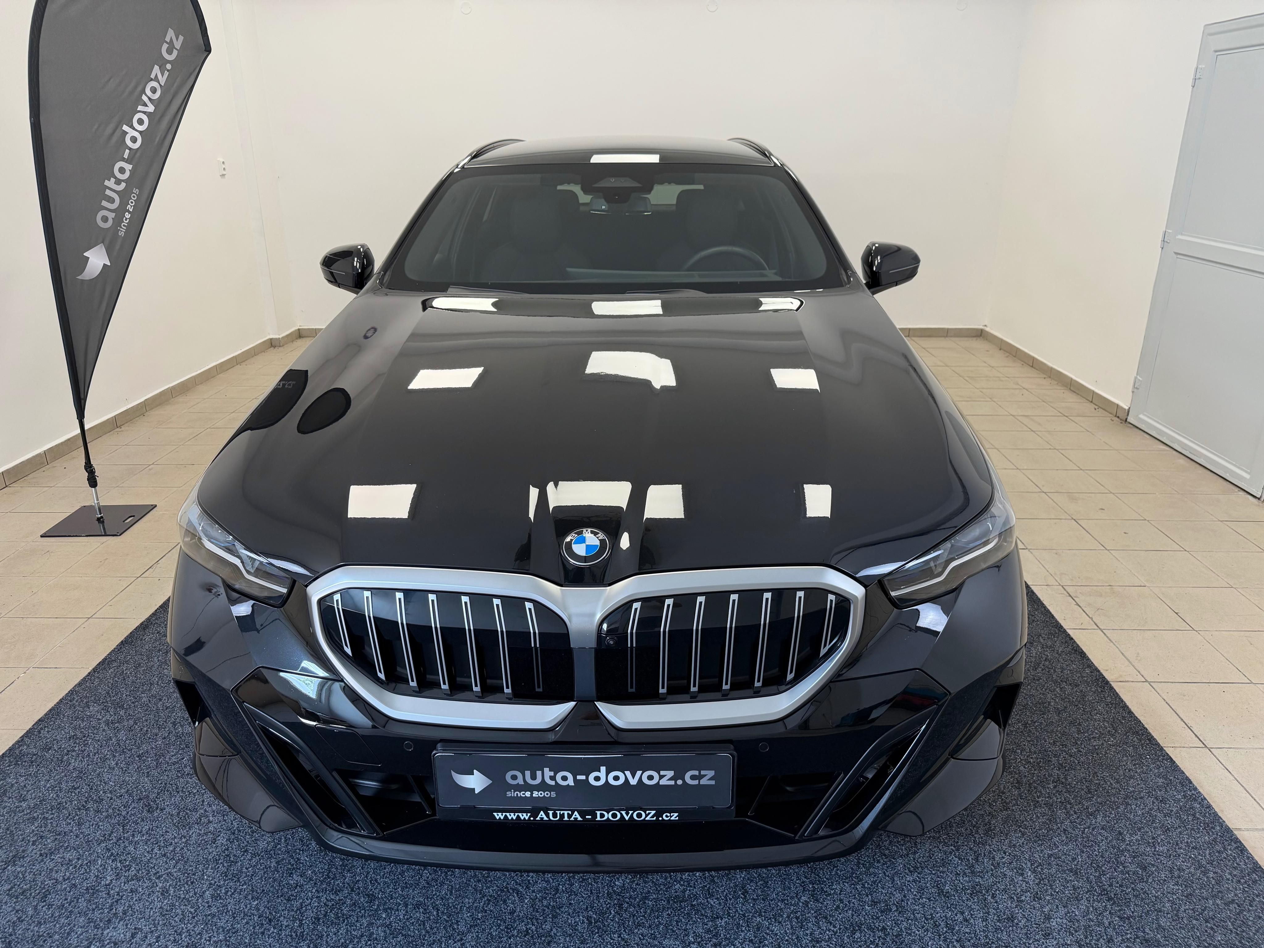 BMW Řada 5, 520D M- ZÁRUKA, SKLADEM, DPH - fotka 3