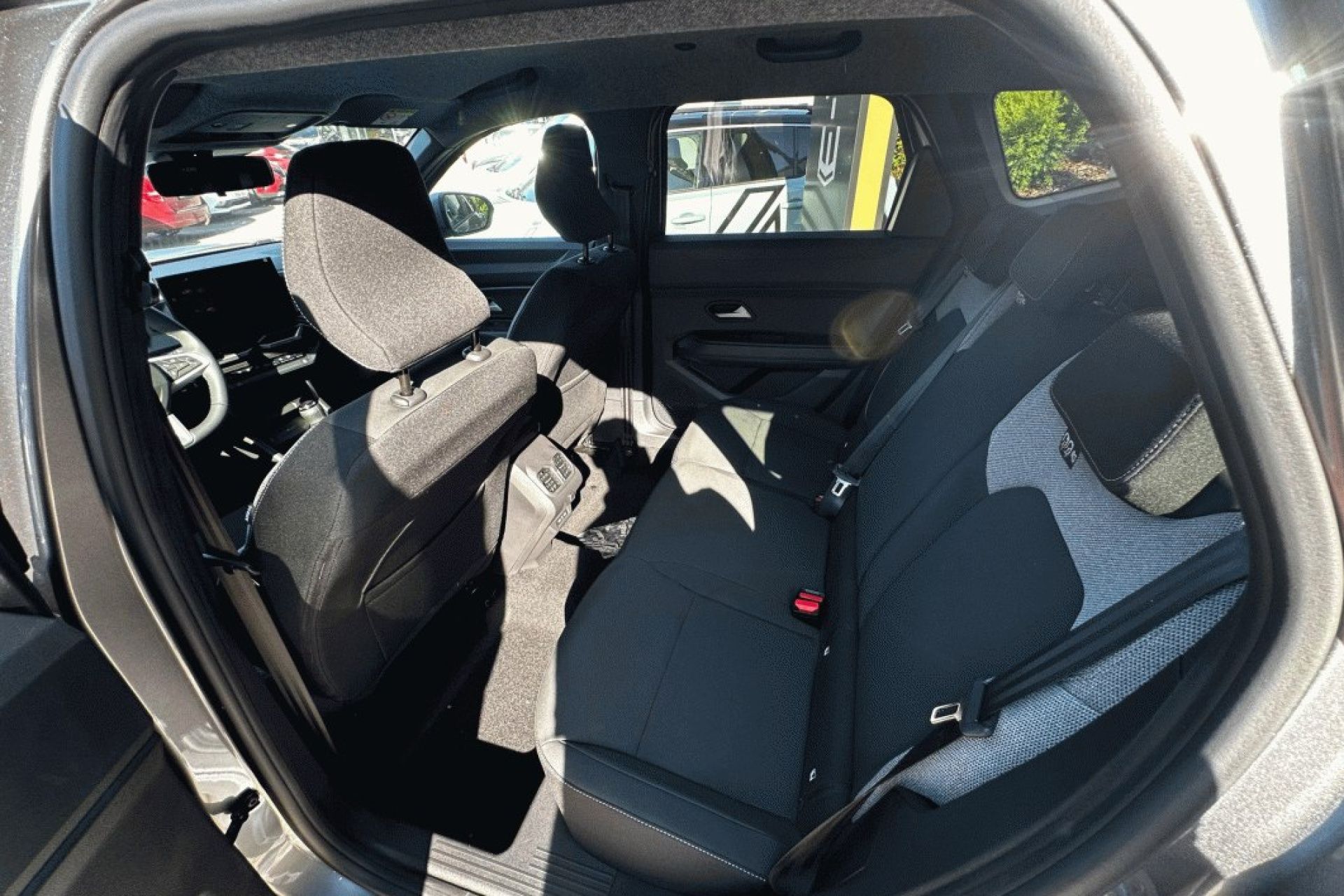 Dacia Bigster, journey mild hybrid 140 - fotka 6