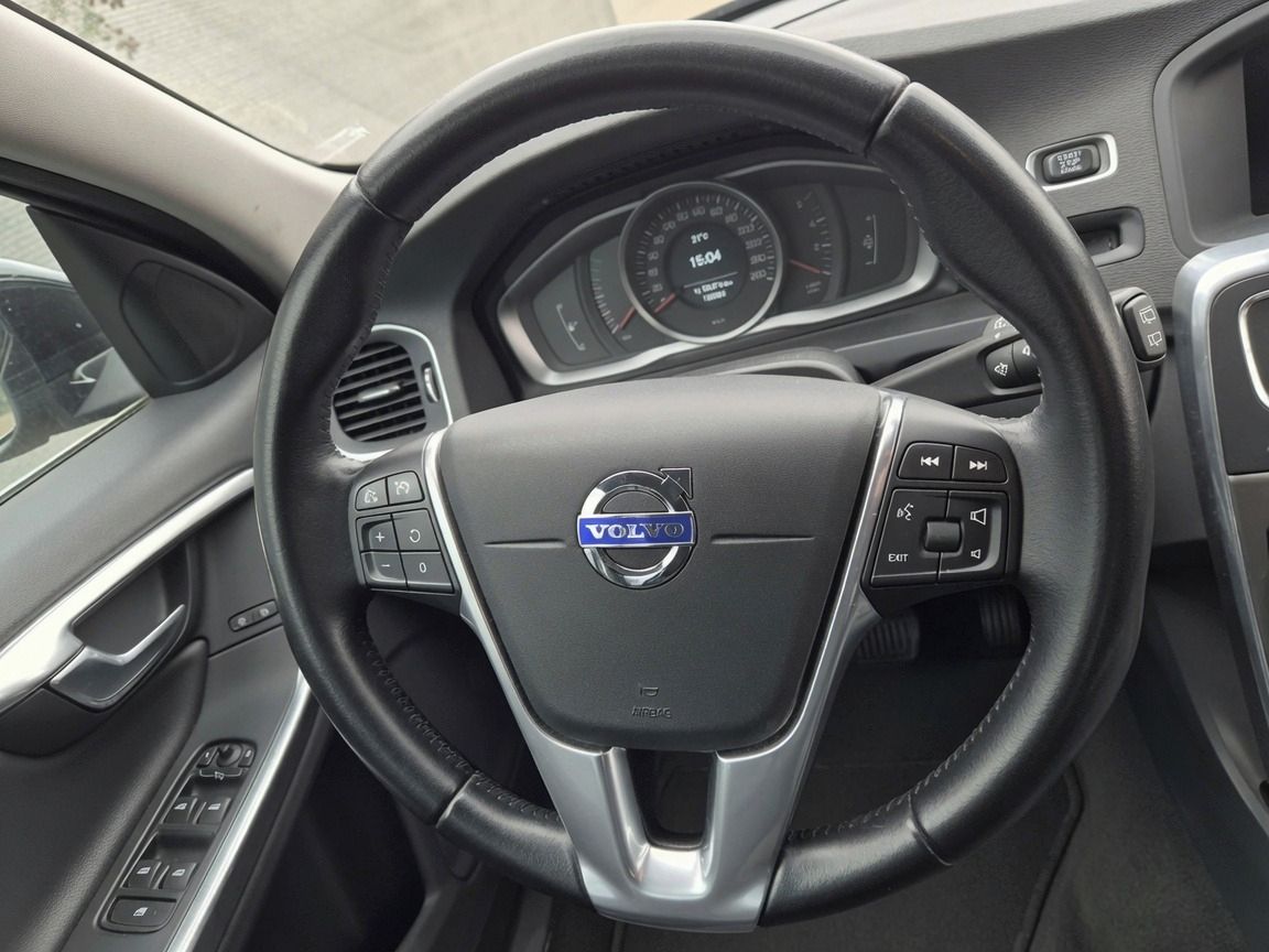 Volvo V60 - fotka 5