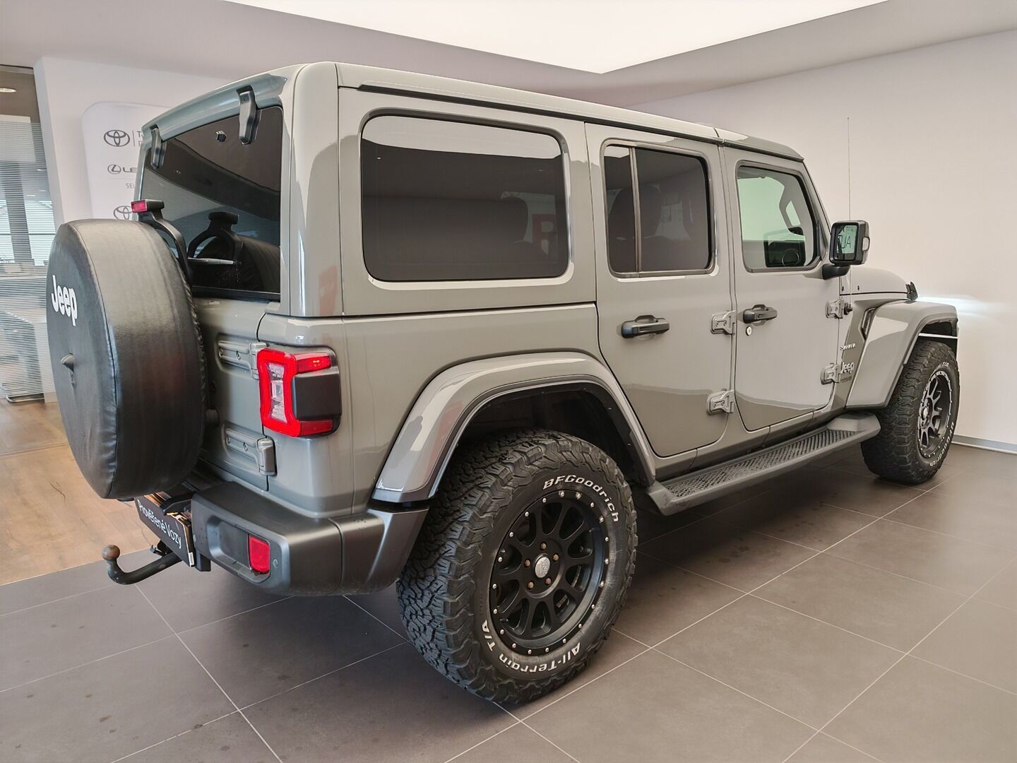 Jeep Wrangler, SAHARA 2.0T 4x4 Unlimited - fotka 4