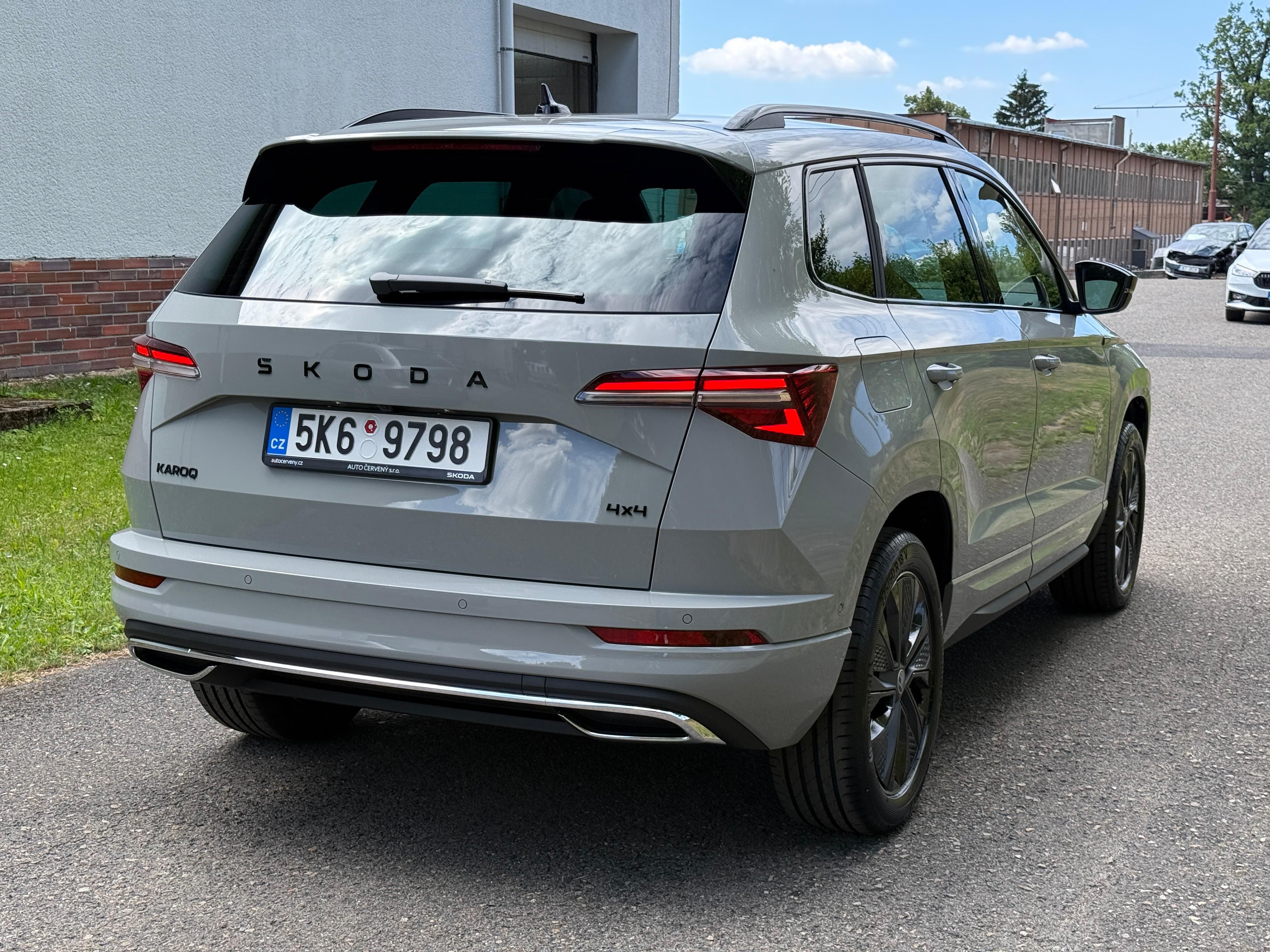 Škoda Karoq, 2.0 TSI 140kW 4x4 Sportline - fotka 4