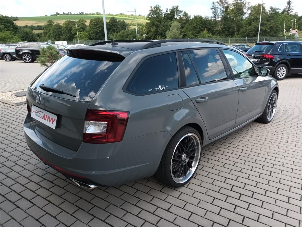 Škoda Octavia, 2,0 TDI,RS,NAVIGACE,KLIMA,AUT. - fotka 5