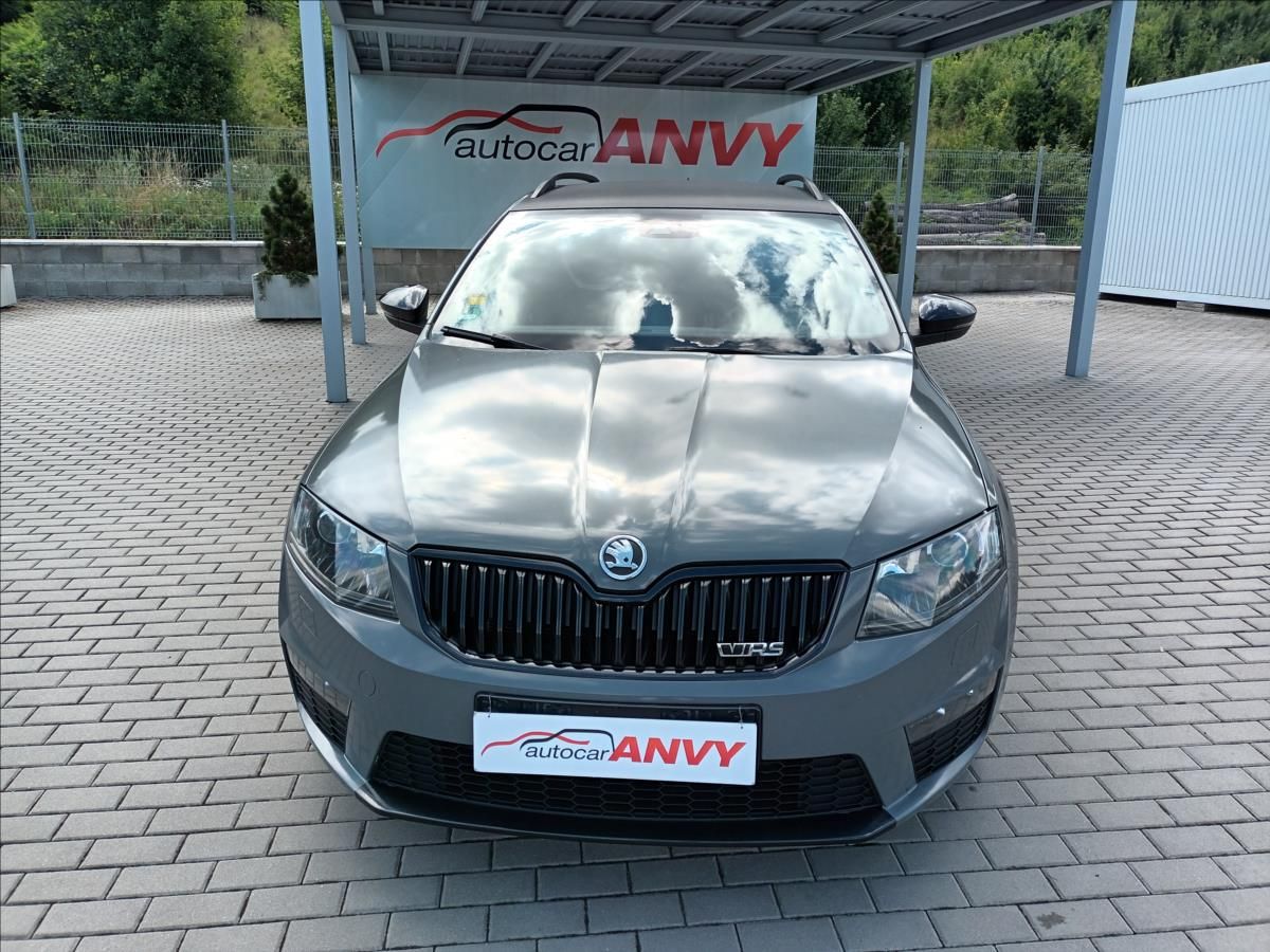 Škoda Octavia, 2,0 TDI,RS,NAVIGACE,KLIMA,AUT. - fotka 2