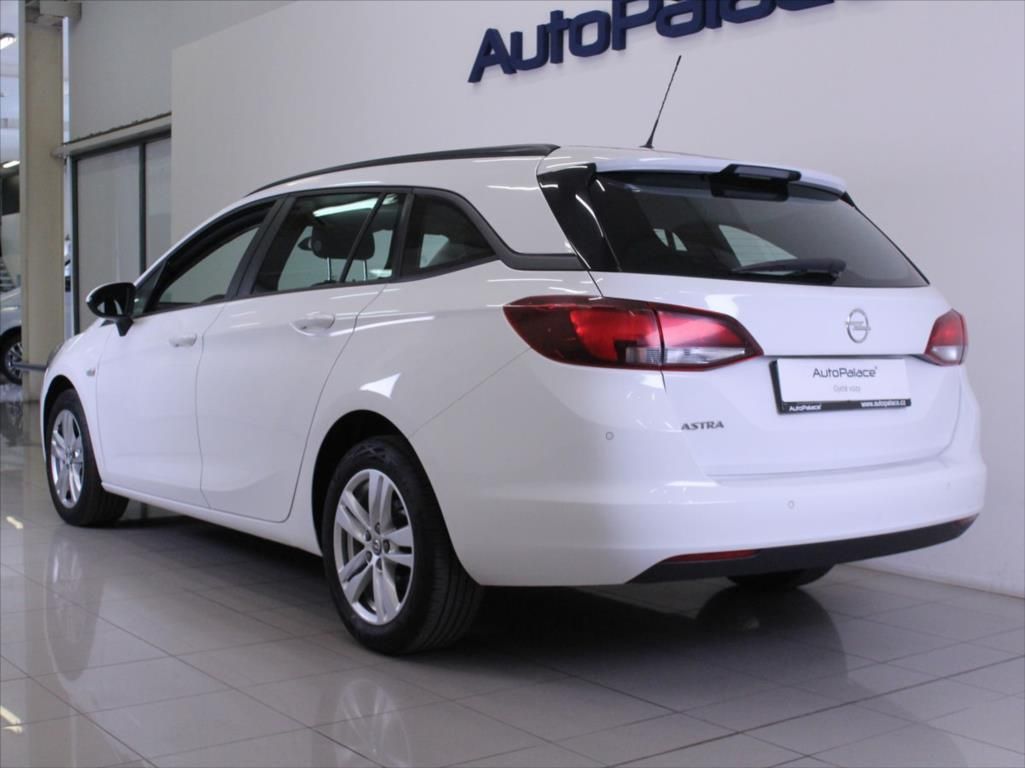Opel Astra, 1,6 CDTi 81kW Záruka 116tkm.ČR - fotka 3