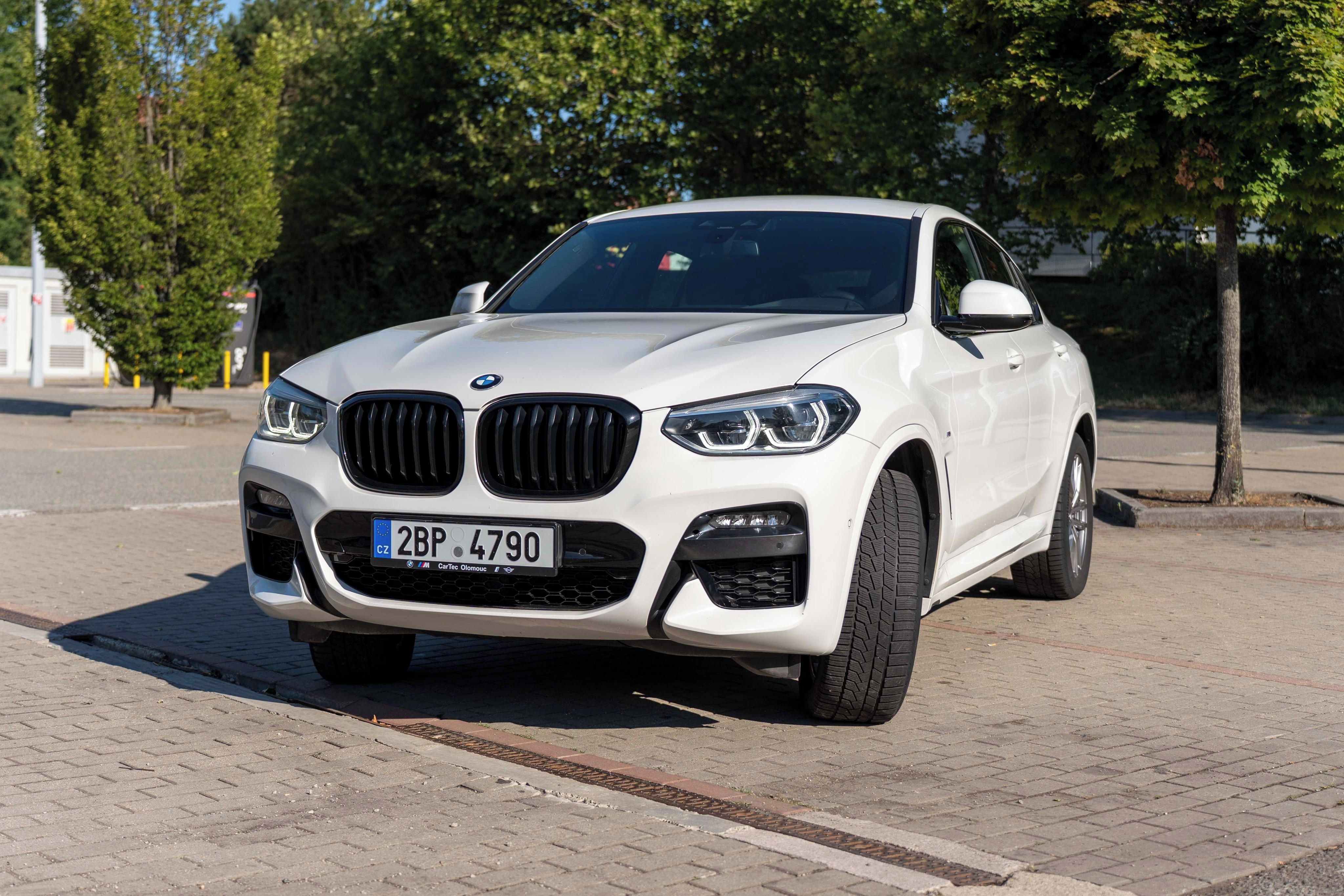 BMW X4, xDrive20d M Sport paket - fotka 3