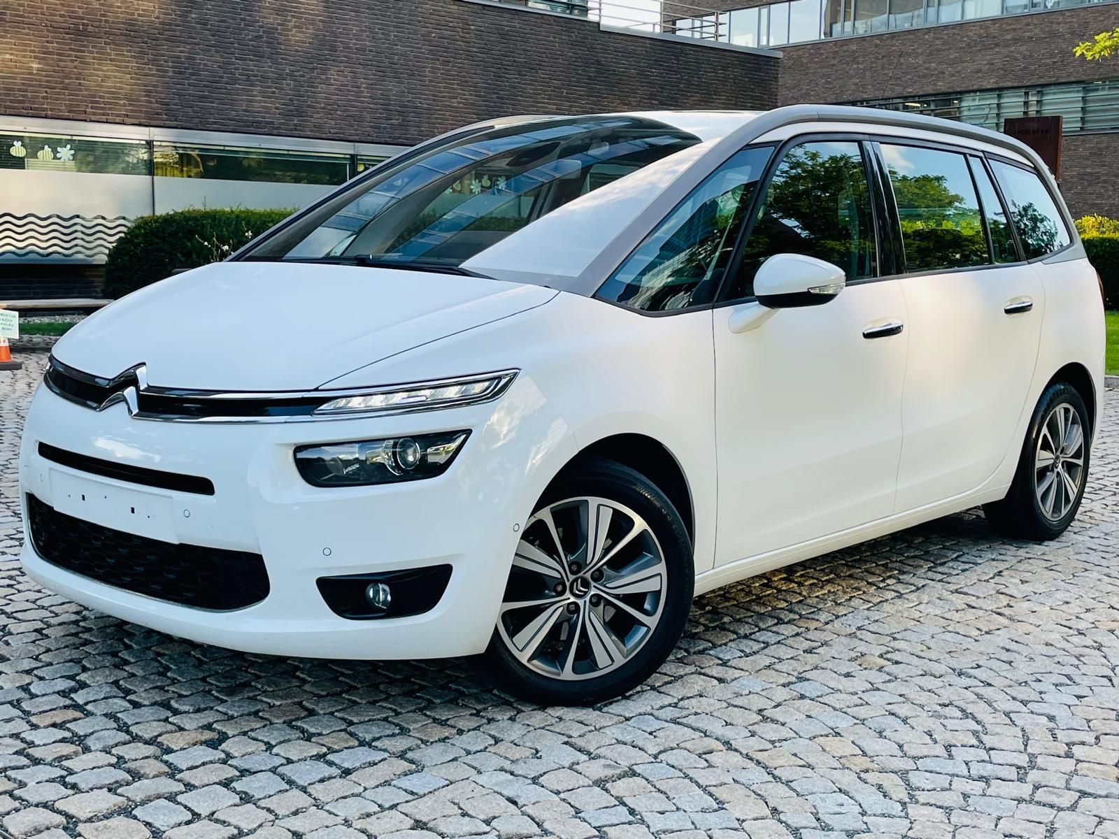 Citroën Grand C4 Picasso, 2.0HDi MANUÁL KAMERA TAŽNÉ - fotka 3