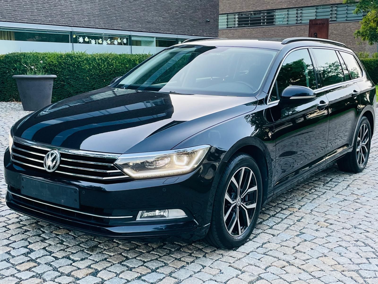 Volkswagen Passat, 1.4TSI AUT TAŽNÉ SERVISKA LED - fotka 3