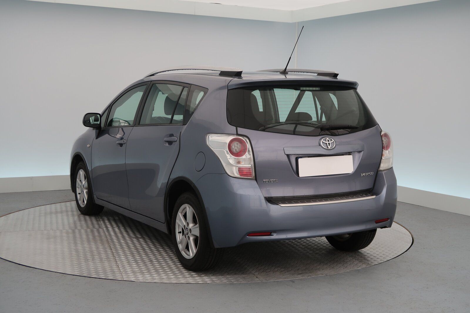 Toyota Verso, 2.0 D-4D, Automatická klima - fotka 4