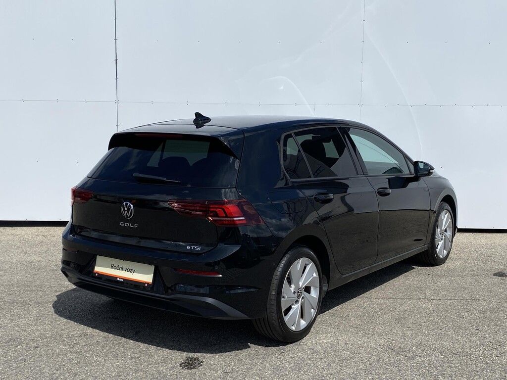 Volkswagen Golf, 1,5 e-TSI 85 kW Life MHEV DSG - fotka 2