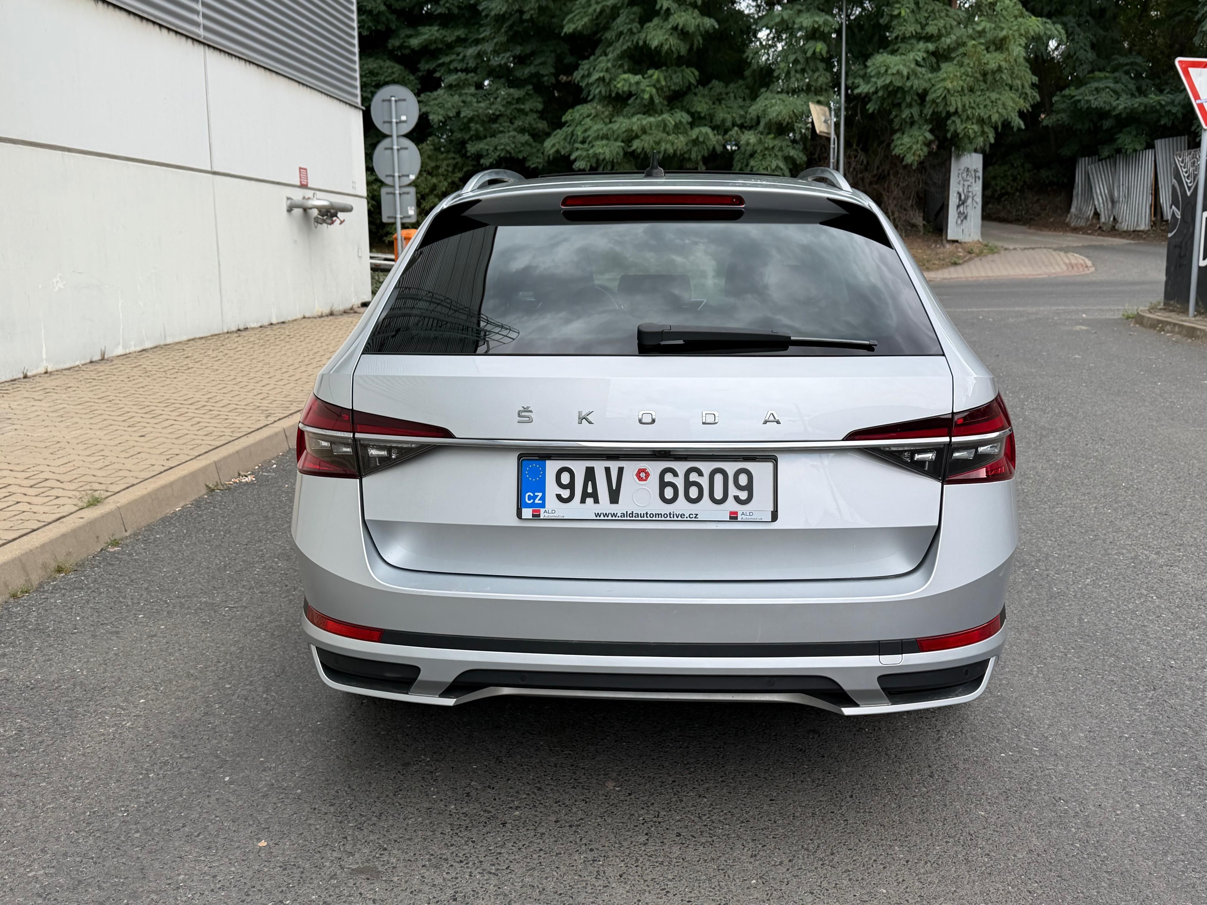 Škoda Superb, Scout 147kw Tažné Panó 4x4 DSG - fotka 5