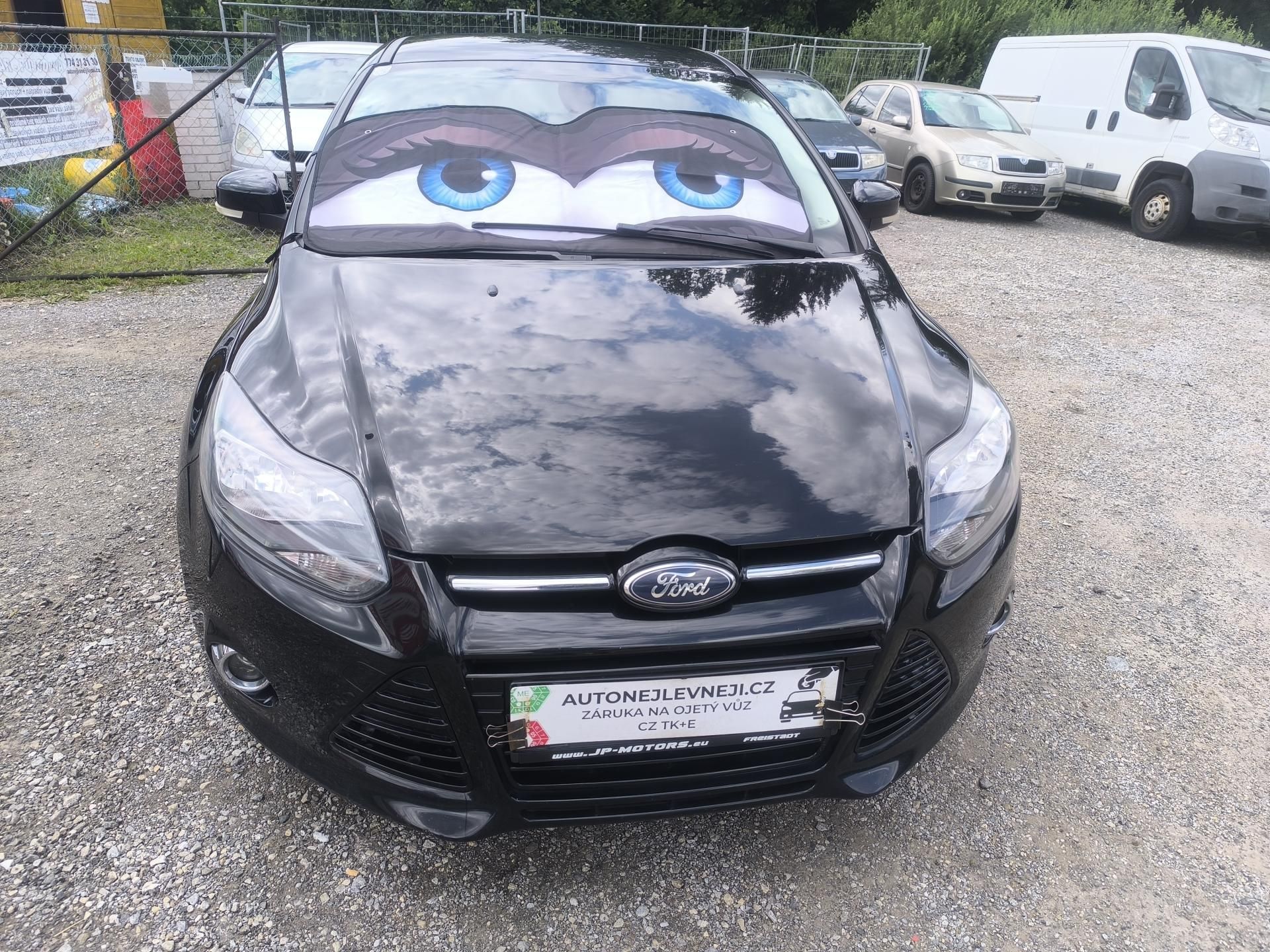 Ford Focus, 2.0TDCI103KW,MAX VÝBAVA,KRÁSNÝ - fotka 2
